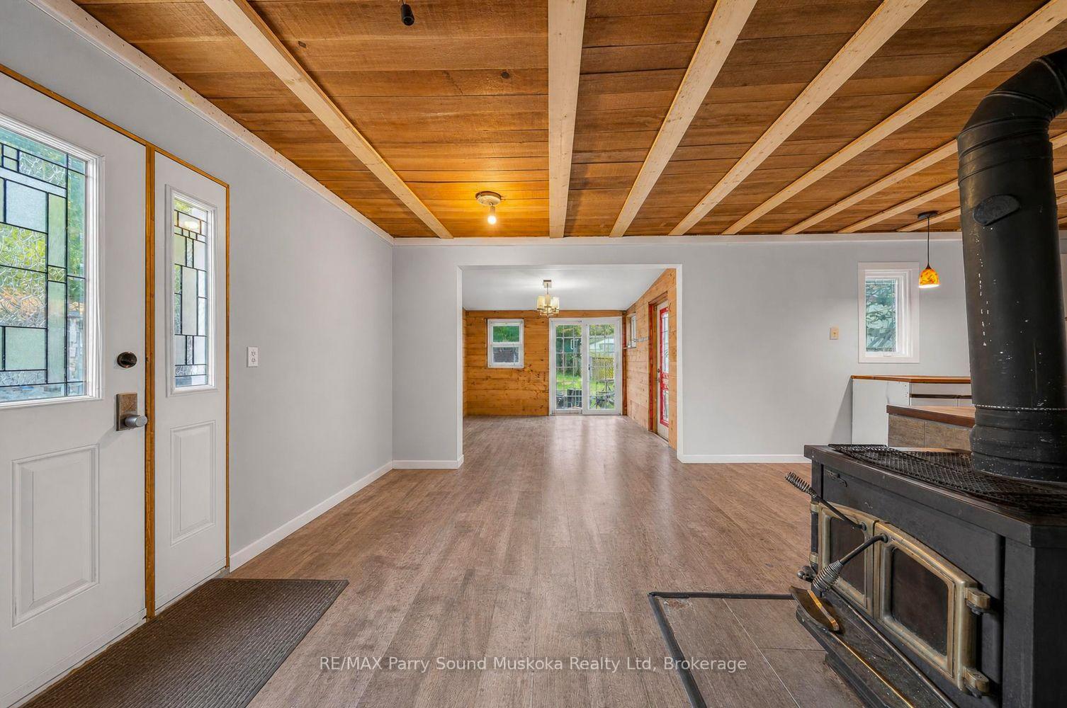 Photo 7 of 5 Wakefield Street, Parry Sound — HOMEH