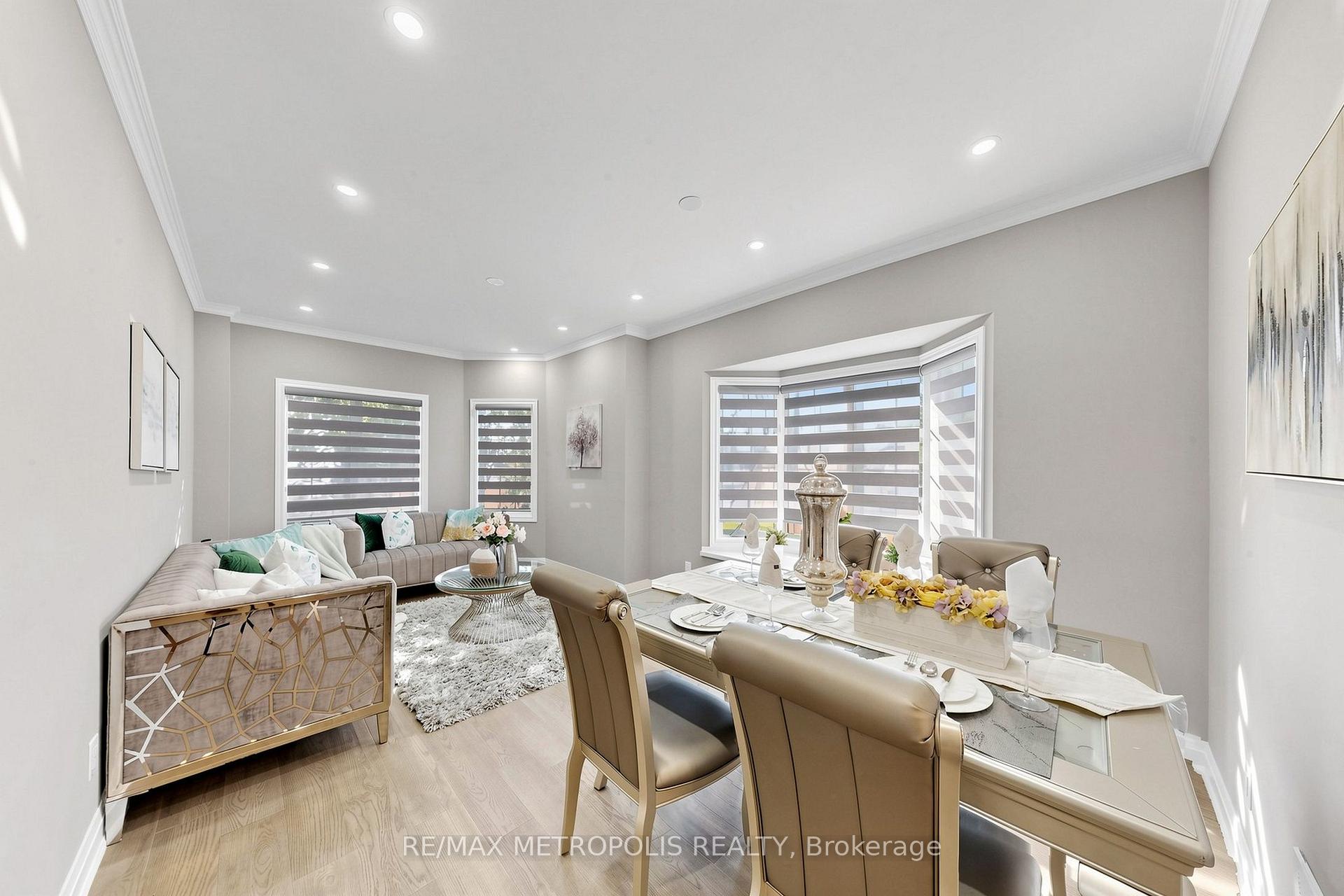 Photo 17 of 115 Sandway Crescent, Vaughan, Maple — HOMEH