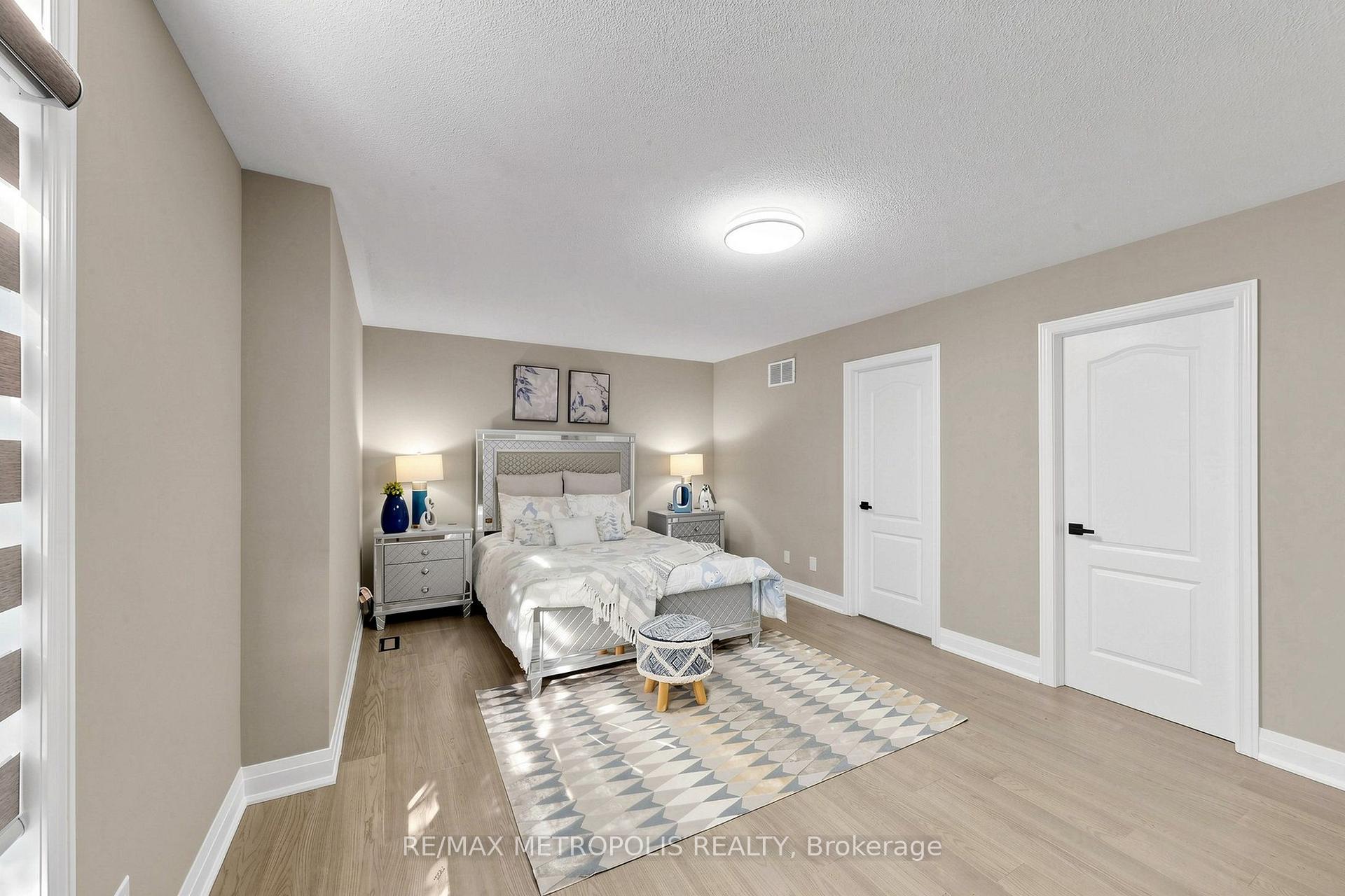 Photo 22 of 115 Sandway Crescent, Vaughan, Maple — HOMEH
