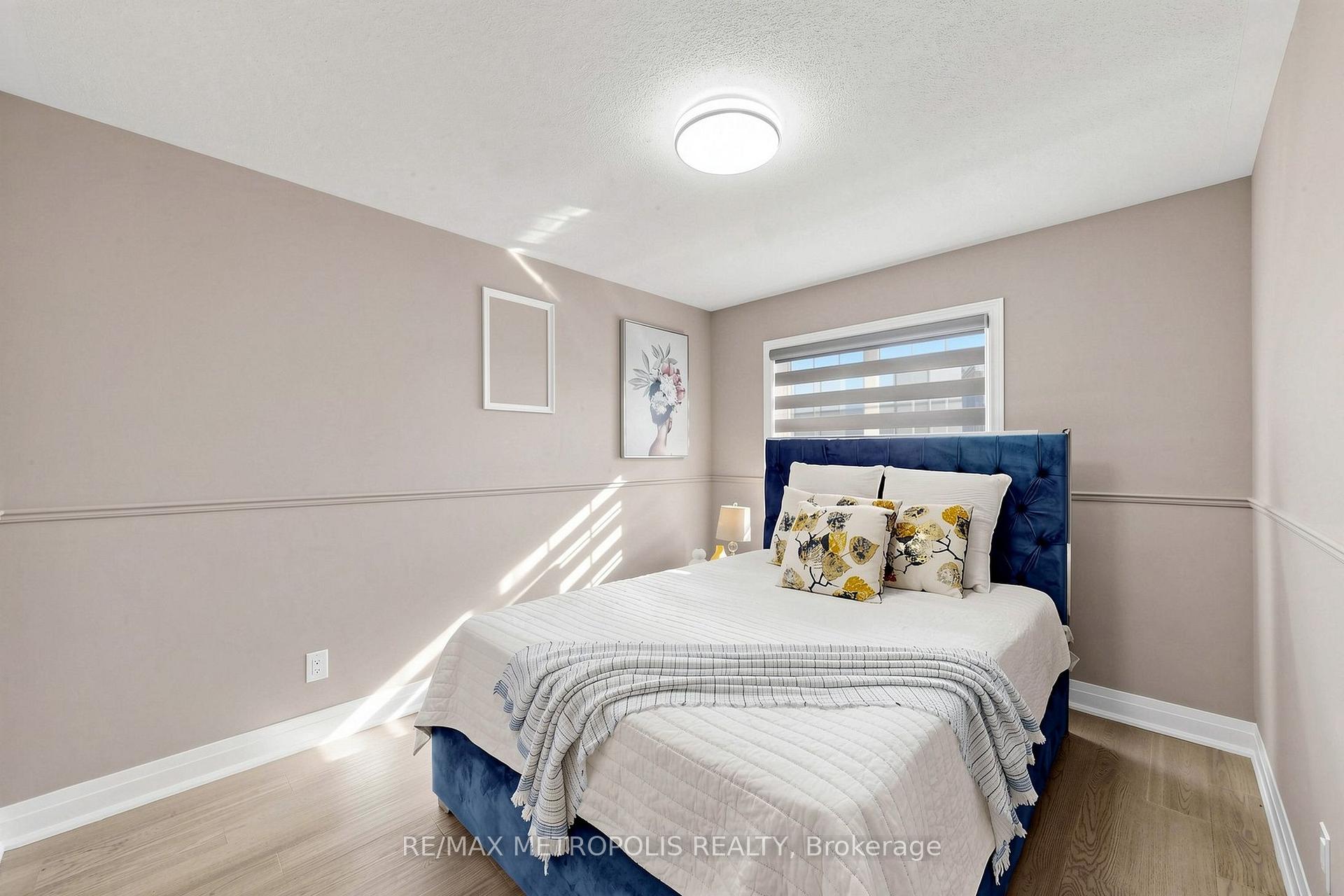 Photo 27 of 115 Sandway Crescent, Vaughan, Maple — HOMEH