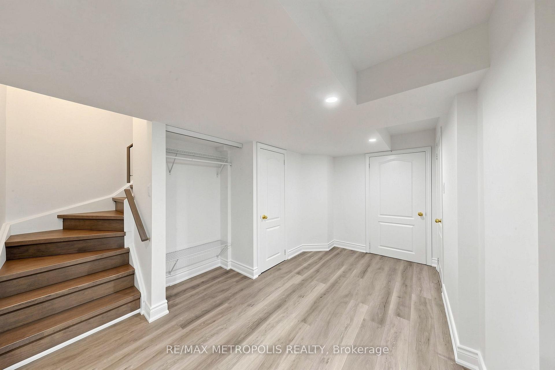 Photo 30 of 115 Sandway Crescent, Vaughan, Maple — HOMEH