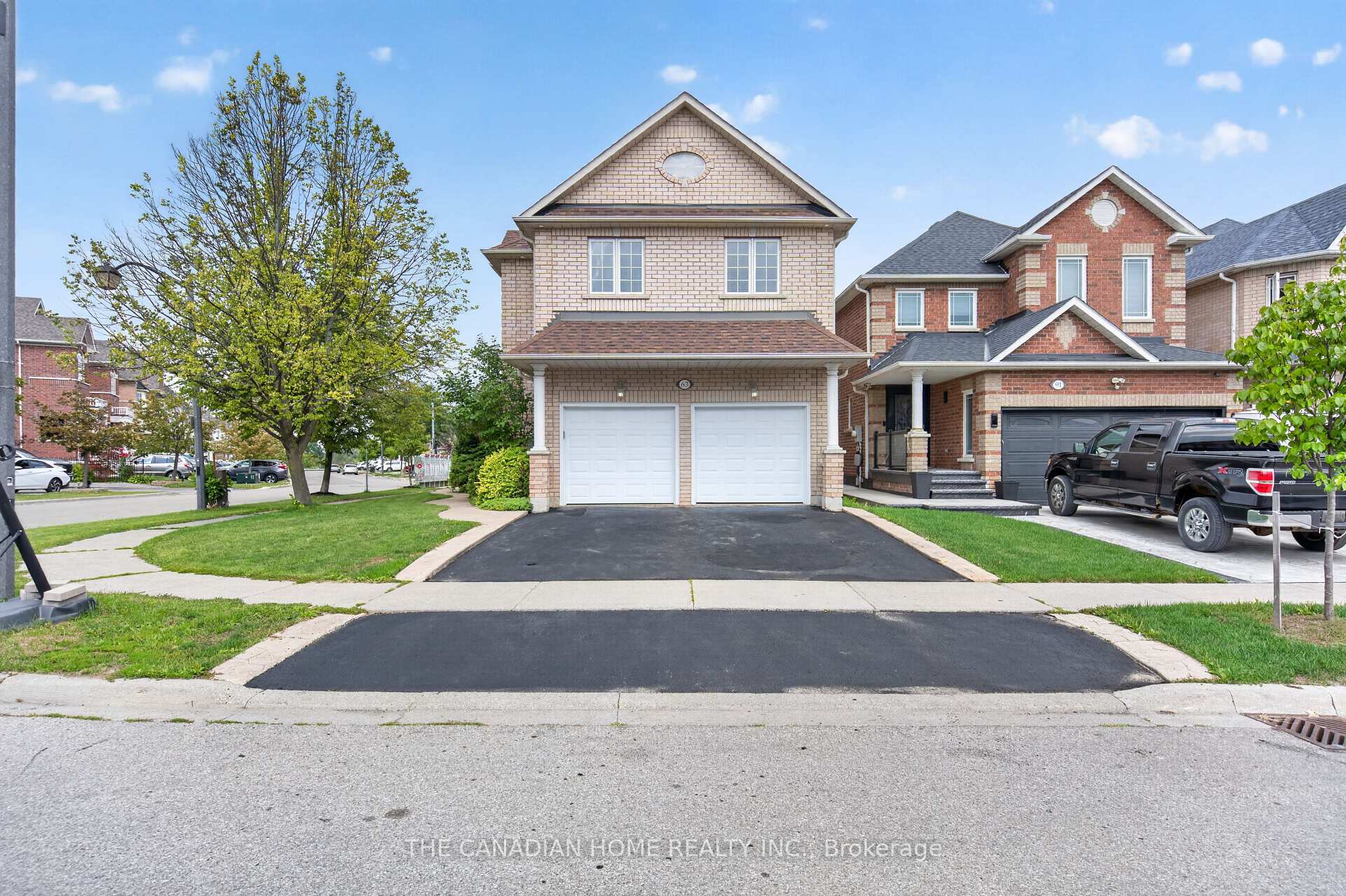 Photo 4 of 63 Humbershed Crescent, Caledon, Bolton West — HOMEH