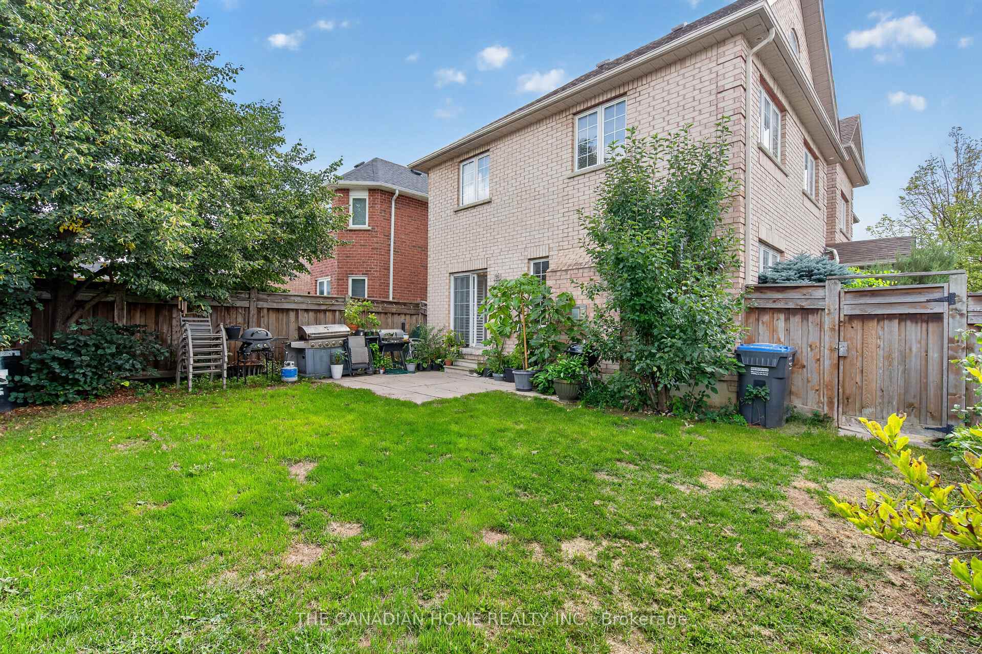 Photo 49 of 63 Humbershed Crescent, Caledon, Bolton West — HOMEH