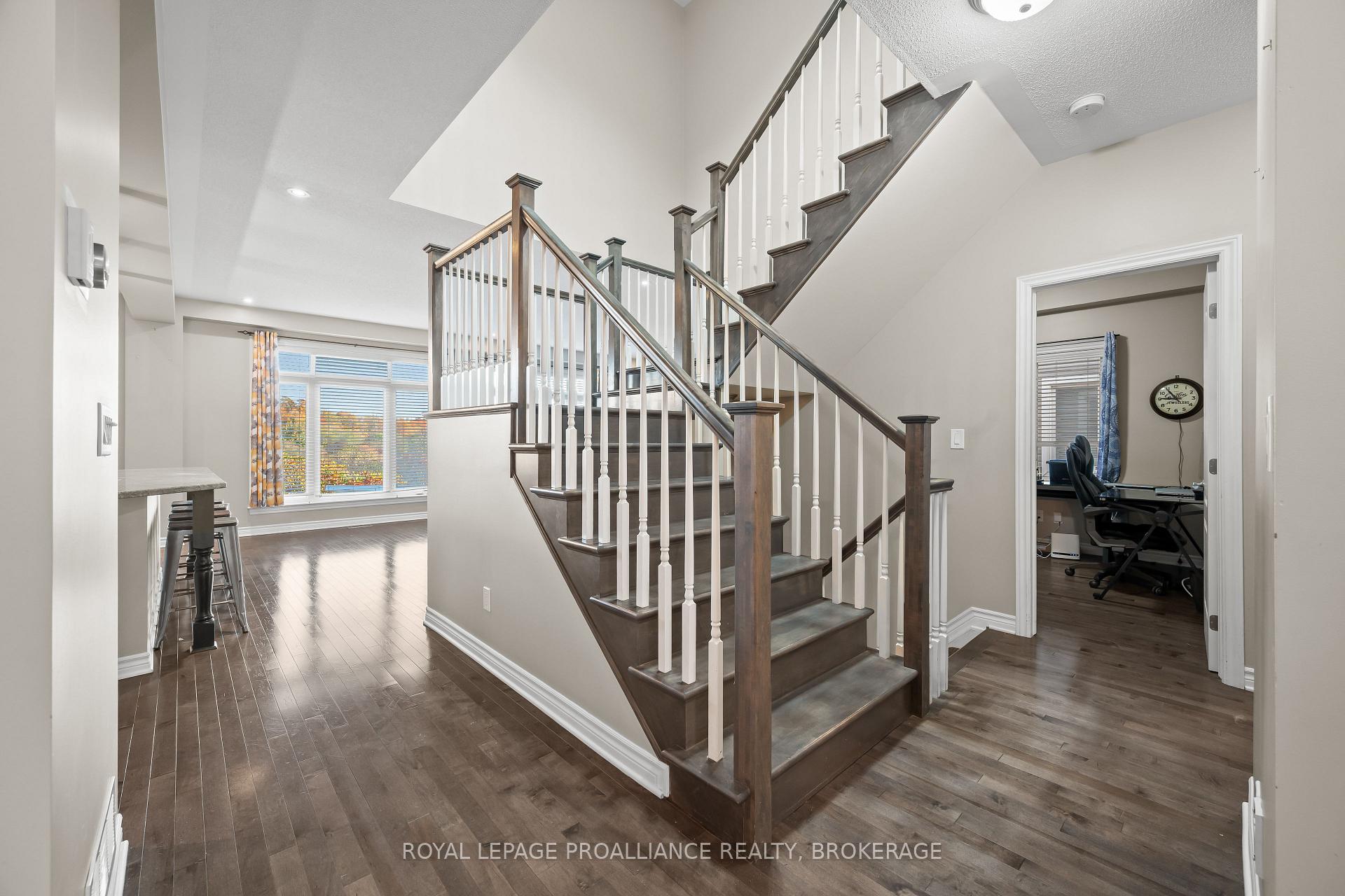 Photo 7 of 675 Fieldstone Drive, Kingston, Kingston East (Incl Barret Crt) — HOMEH