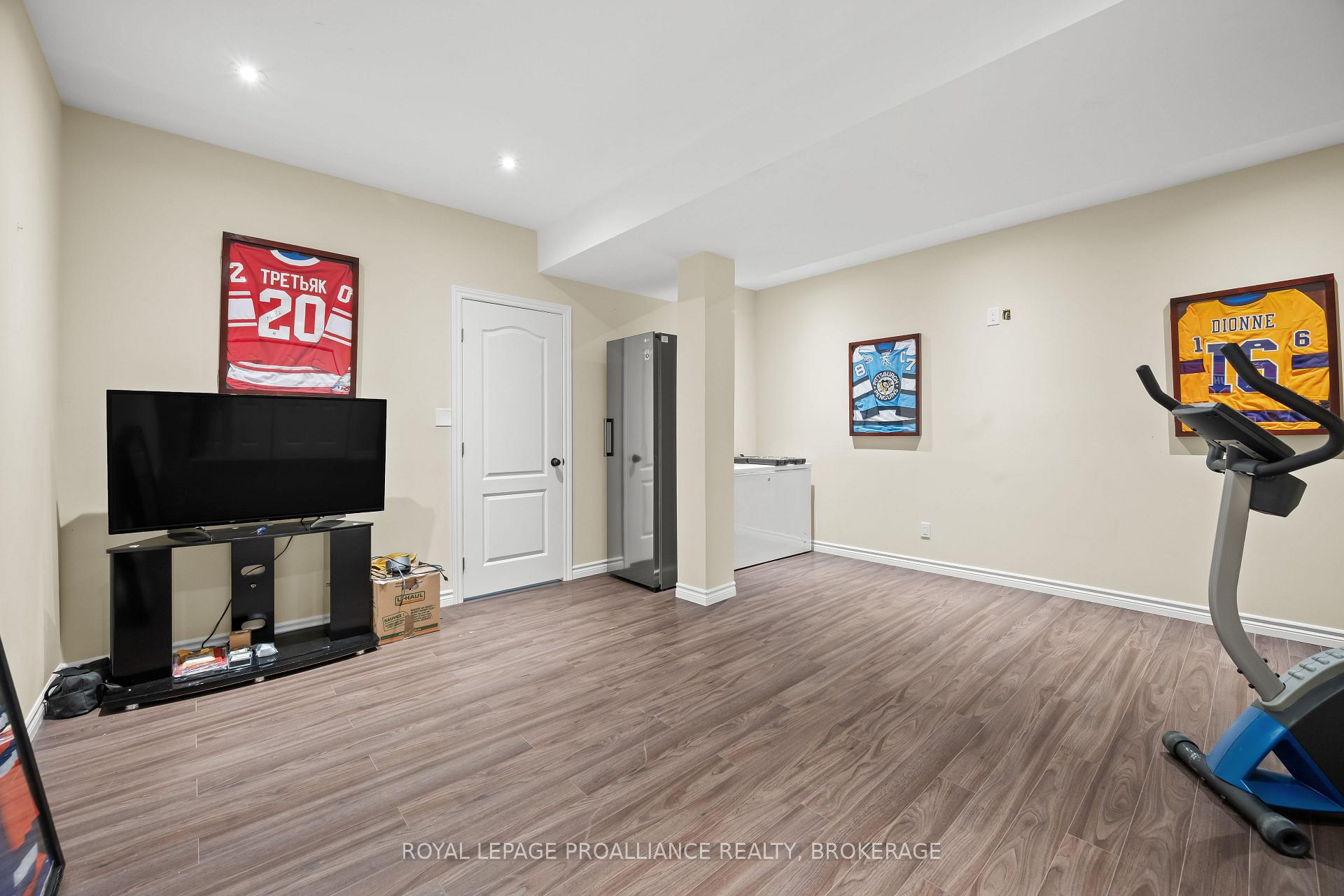Photo 42 of 675 Fieldstone Drive, Kingston, Kingston East (Incl Barret Crt) — HOMEH