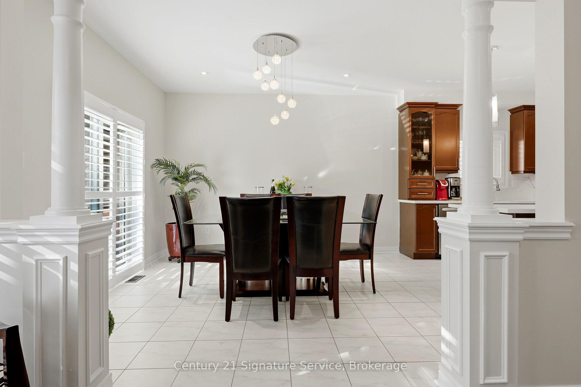 Photo 15 of 322 Comiskey Crescent, Mississauga, Meadowvale Village — HOMEH