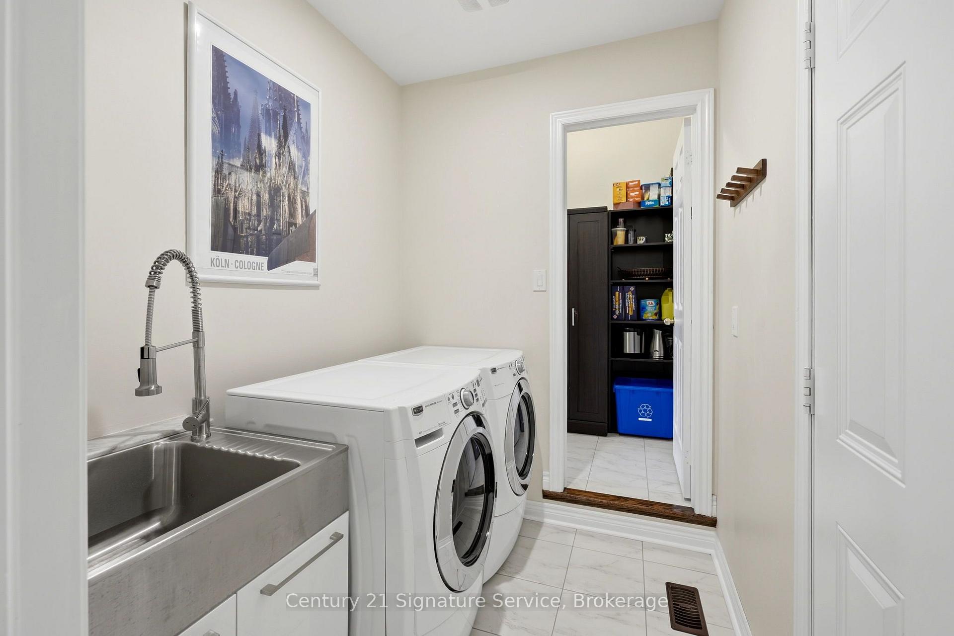 Photo 17 of 322 Comiskey Crescent, Mississauga, Meadowvale Village — HOMEH
