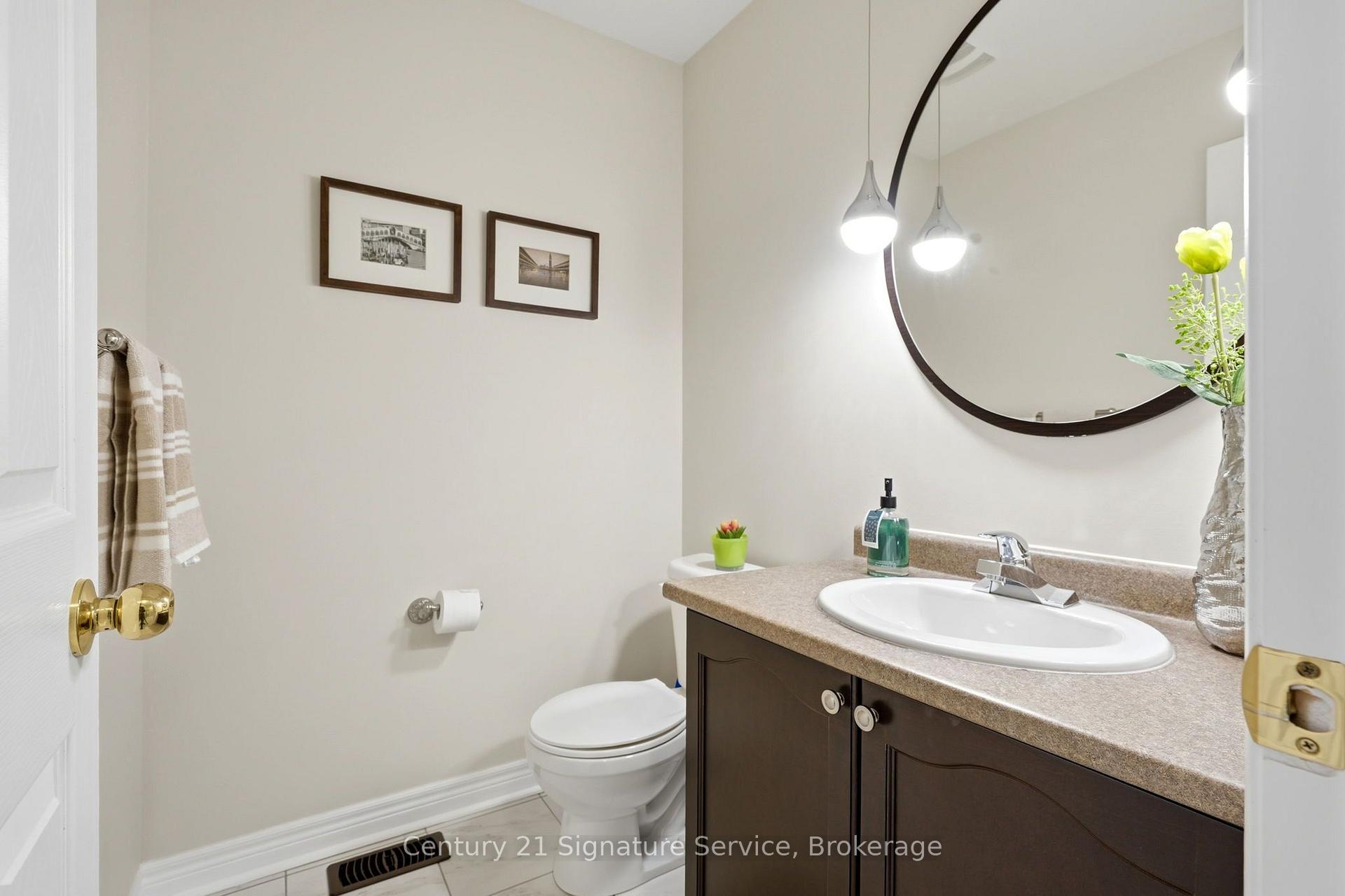 Photo 18 of 322 Comiskey Crescent, Mississauga, Meadowvale Village — HOMEH