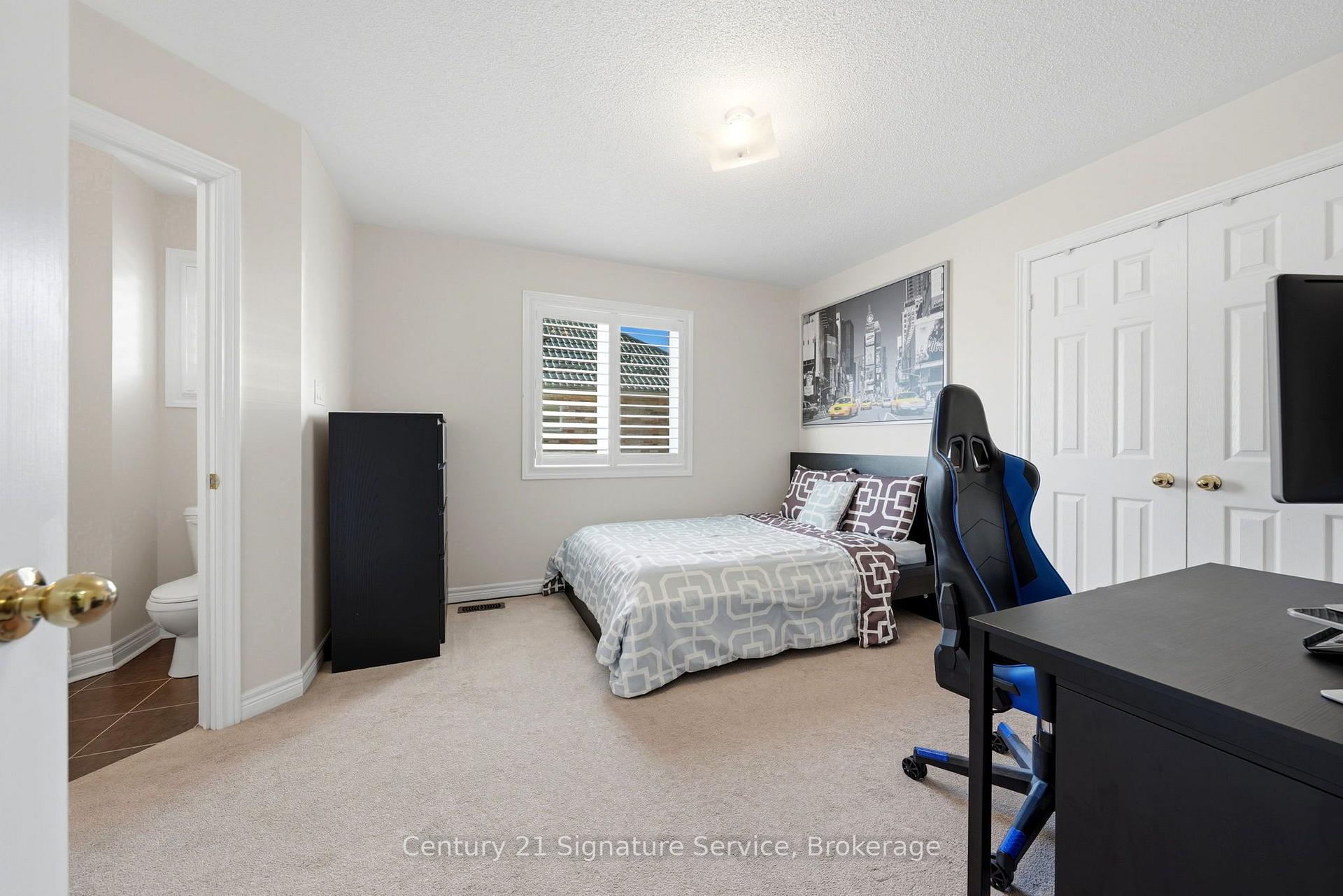 Photo 29 of 322 Comiskey Crescent, Mississauga, Meadowvale Village — HOMEH