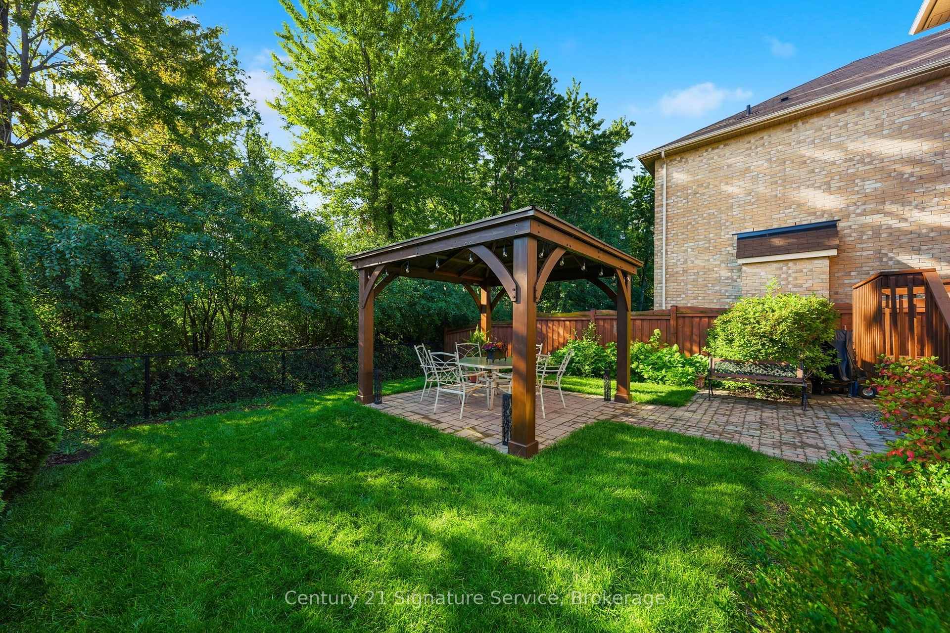 Photo 39 of 322 Comiskey Crescent, Mississauga, Meadowvale Village — HOMEH