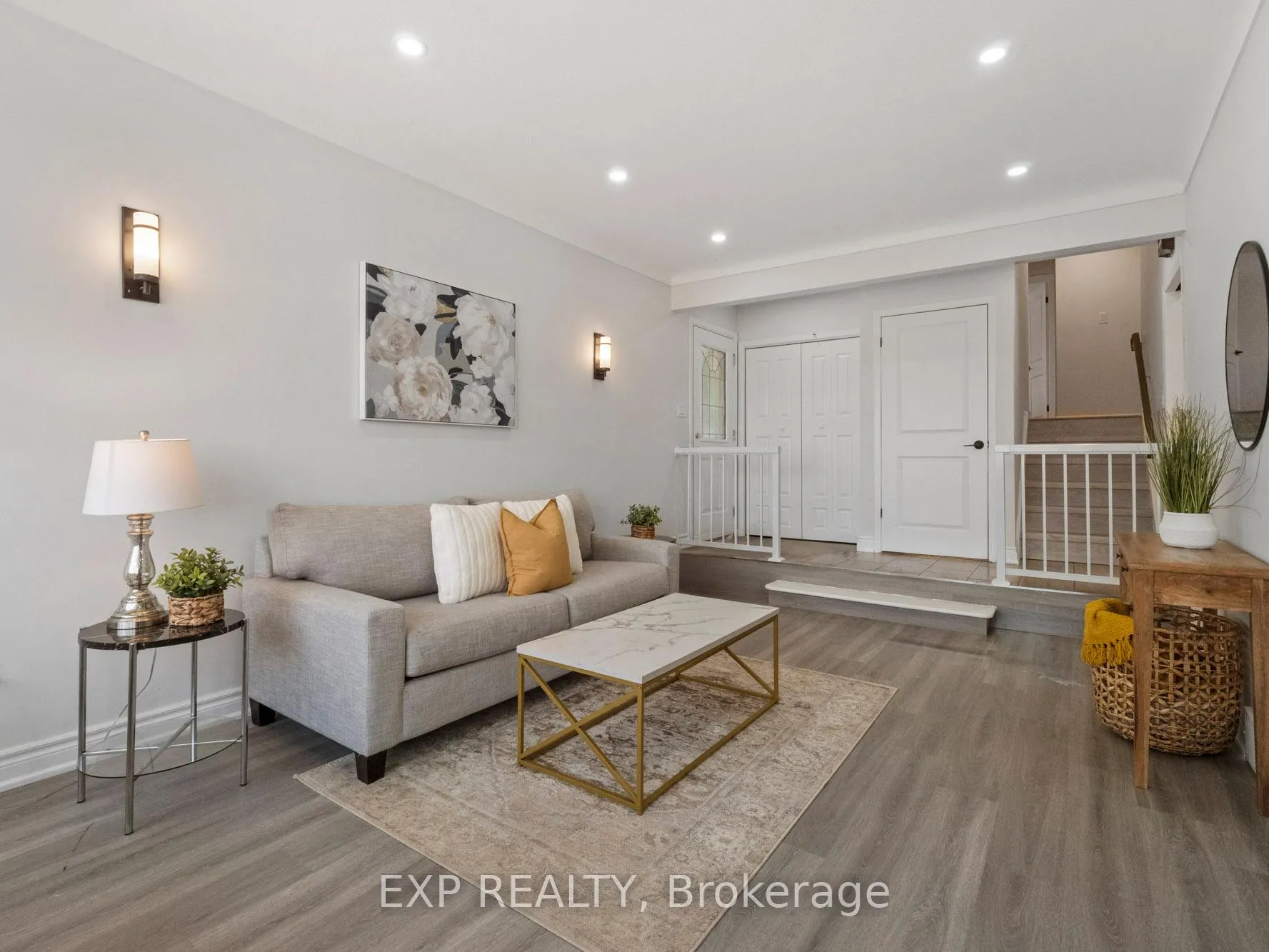 Photo 4 of 2 Rockdale Avenue, St. Catharines, Burleigh Hill — HOMEH