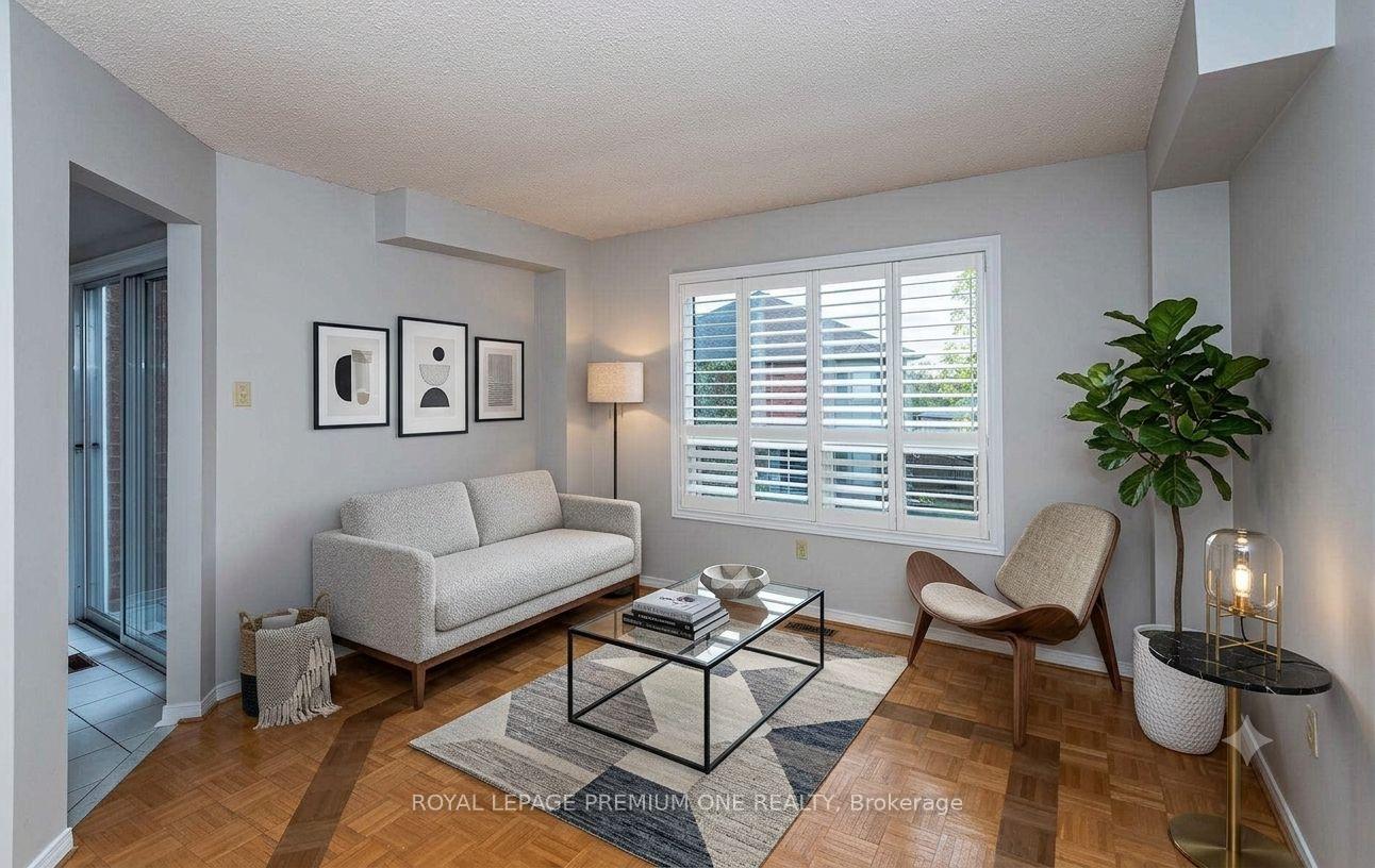 Photo 8 of 919 Caribou Valley Circle, Newmarket, Armitage — HOMEH