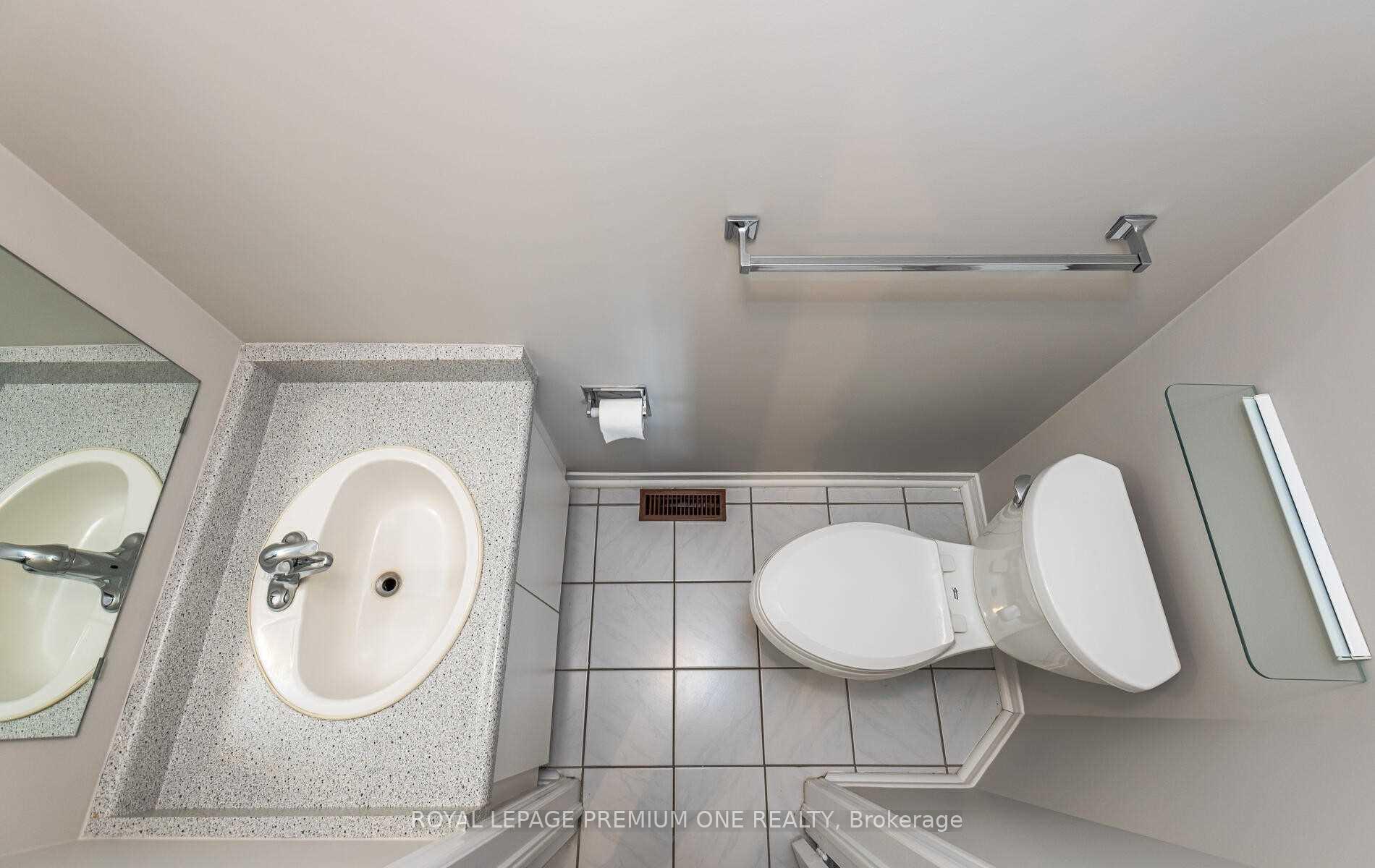 Photo 11 of 919 Caribou Valley Circle, Newmarket, Armitage — HOMEH