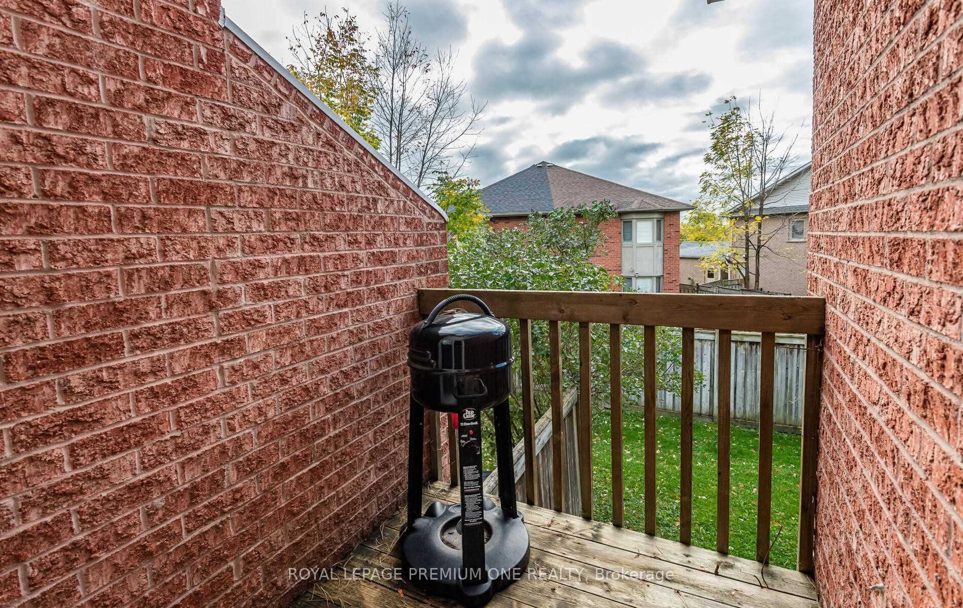 Photo 19 of 919 Caribou Valley Circle, Newmarket, Armitage — HOMEH