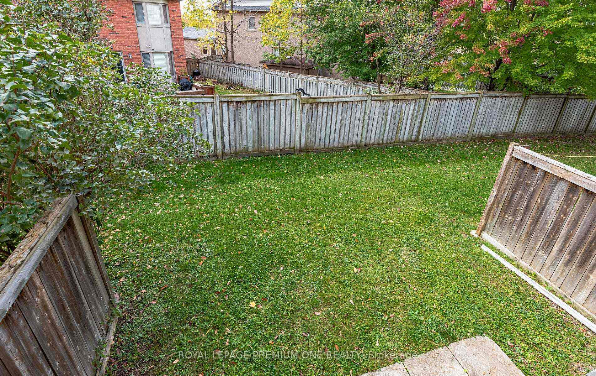 Photo 27 of 919 Caribou Valley Circle, Newmarket, Armitage — HOMEH