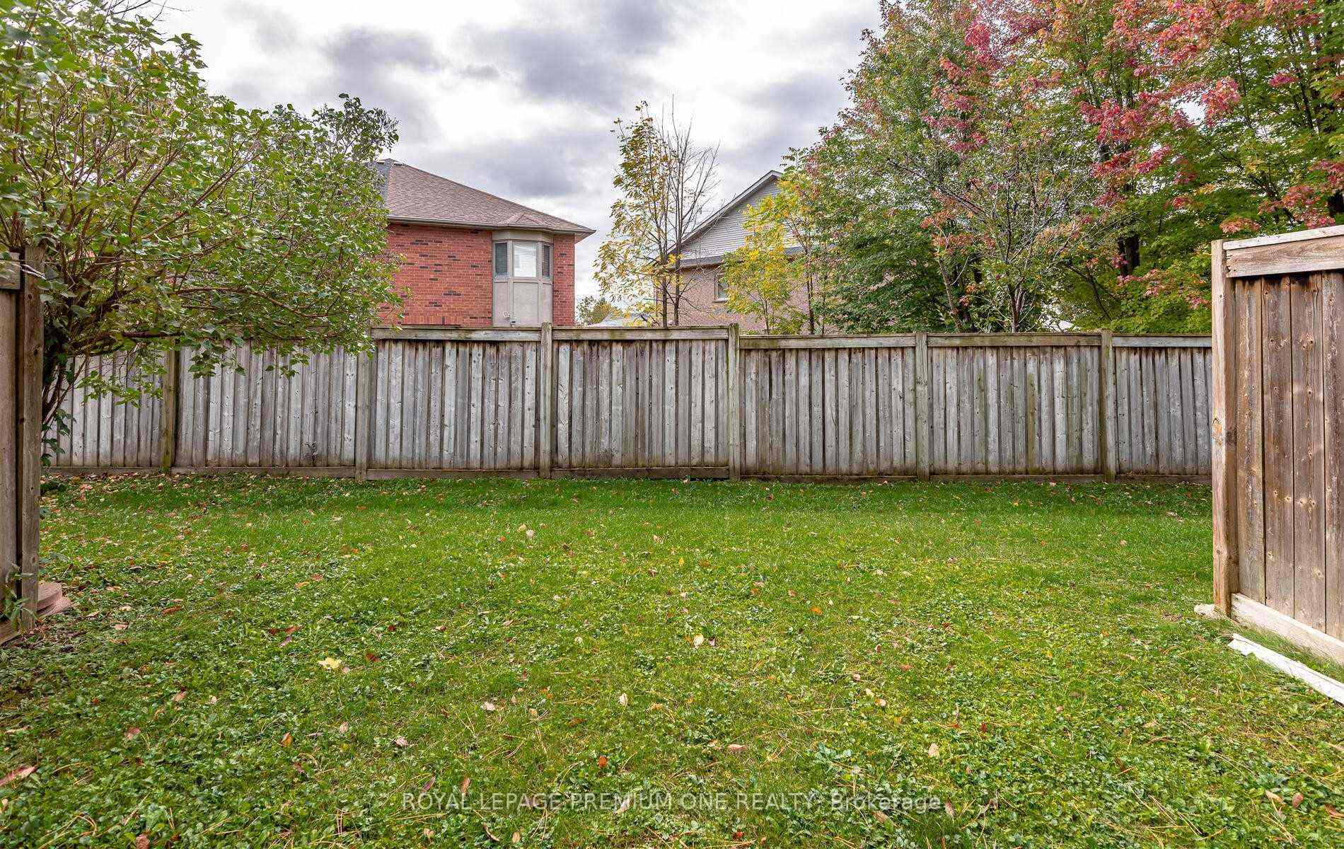 Photo 28 of 919 Caribou Valley Circle, Newmarket, Armitage — HOMEH