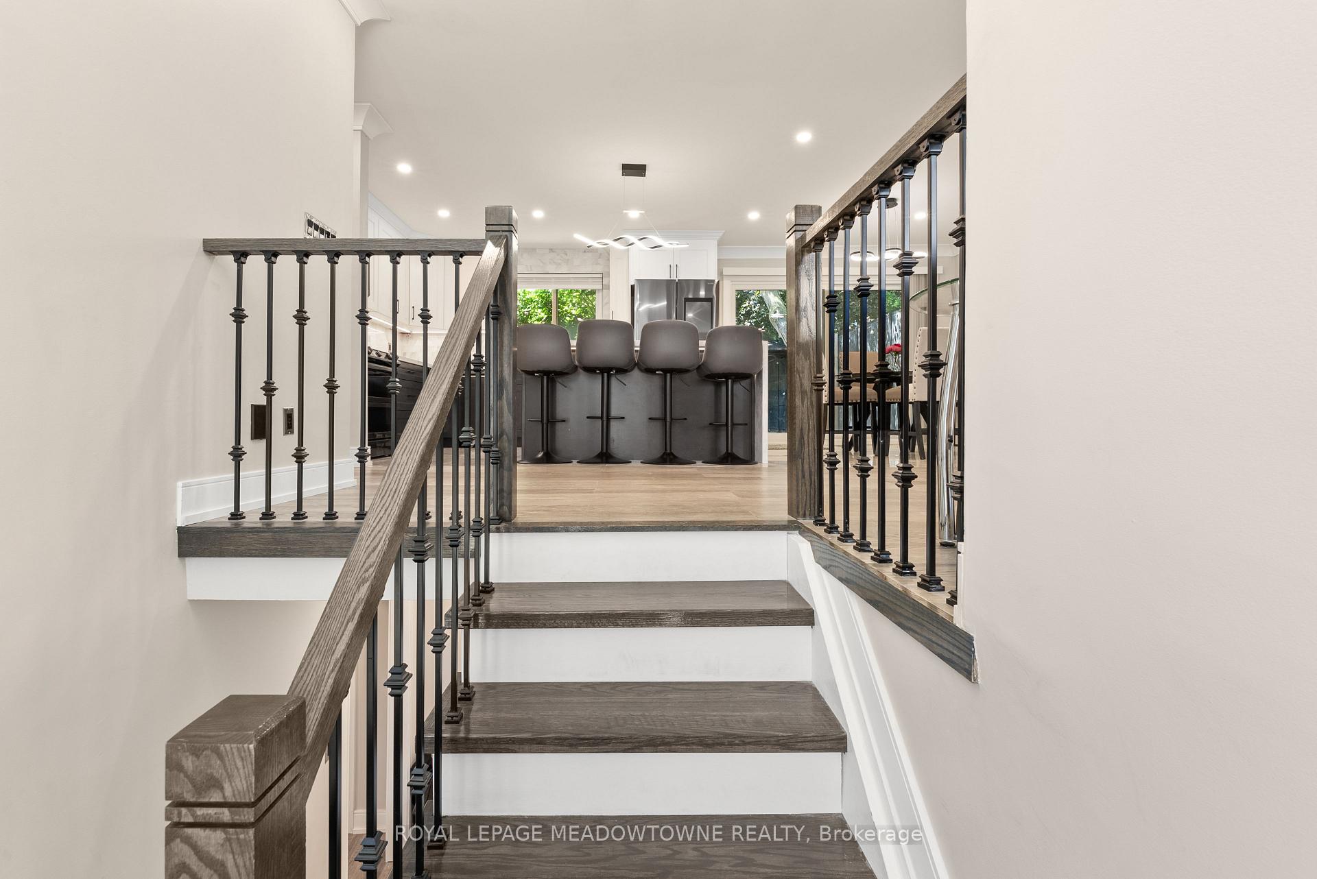 Photo 2 of 1268 Forest Hill, Oakville, Falgarwood — HOMEH