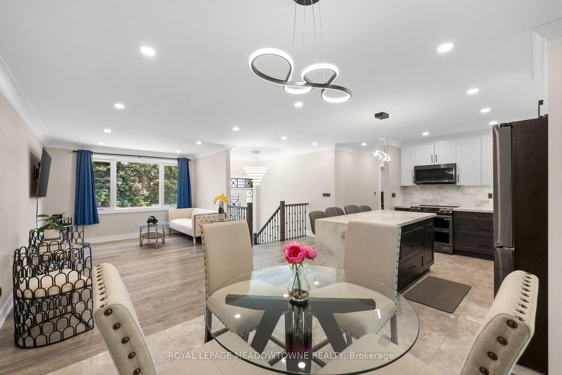 Photo 6 of 1268 Forest Hill, Oakville, Falgarwood — HOMEH