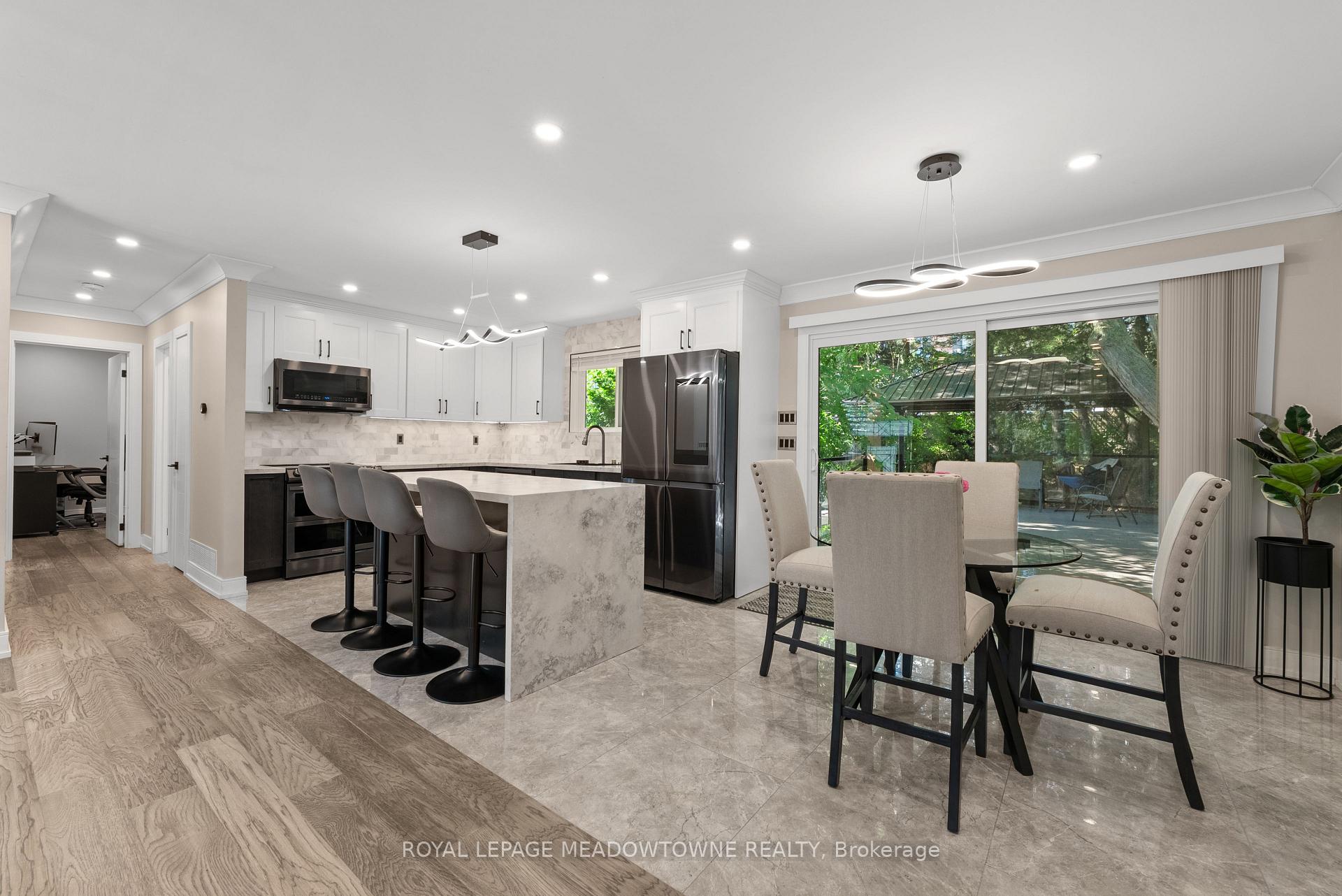 Photo 8 of 1268 Forest Hill, Oakville, Falgarwood — HOMEH