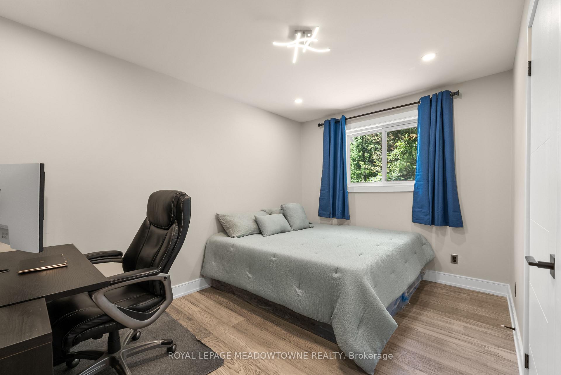 Photo 21 of 1268 Forest Hill, Oakville, Falgarwood — HOMEH