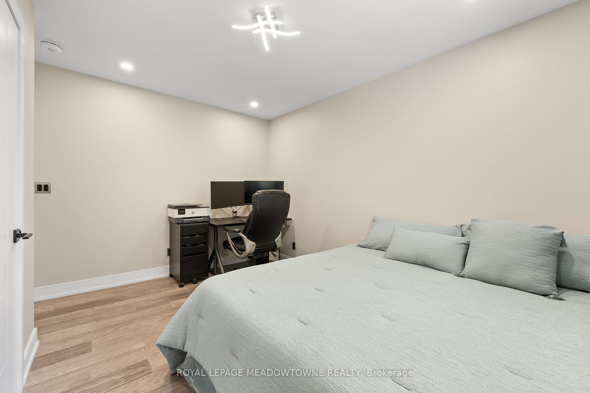 Photo 22 of 1268 Forest Hill, Oakville, Falgarwood — HOMEH
