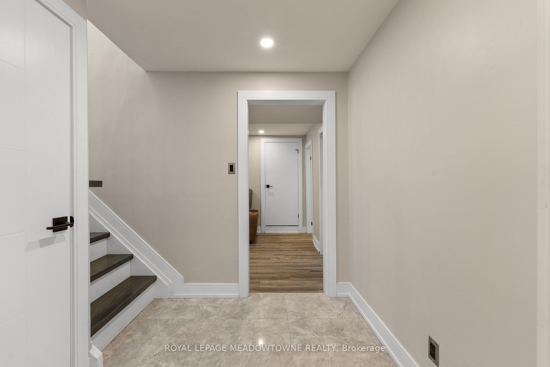 Photo 26 of 1268 Forest Hill, Oakville, Falgarwood — HOMEH