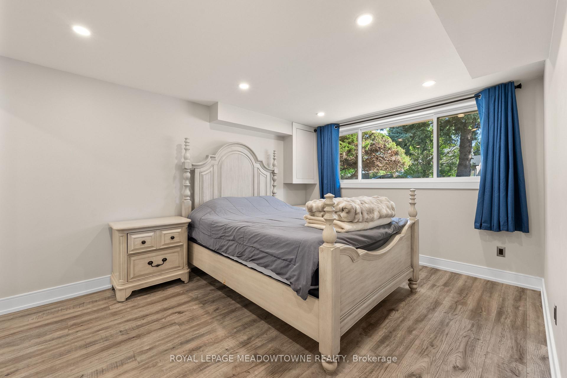 Photo 28 of 1268 Forest Hill, Oakville, Falgarwood — HOMEH