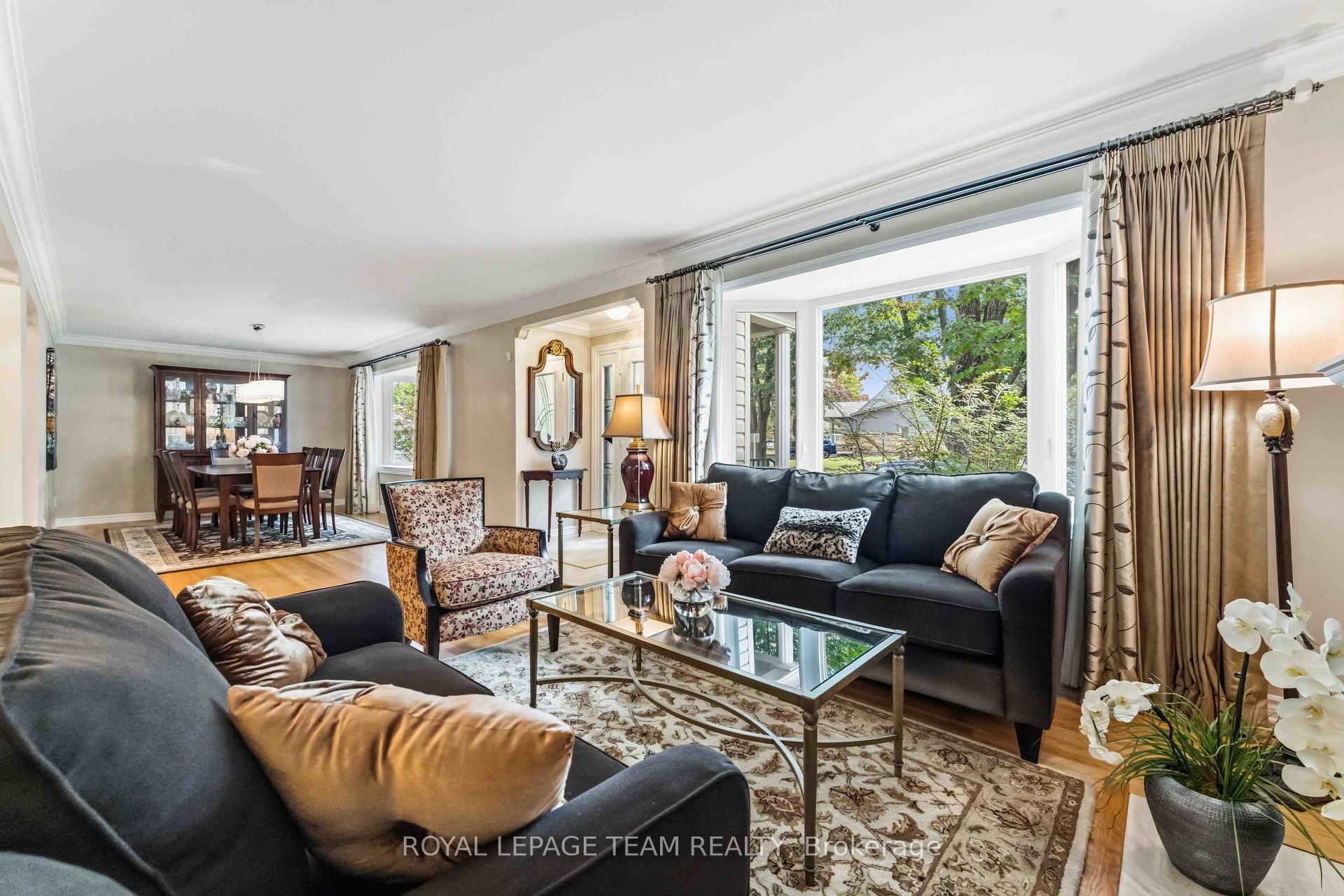 Photo 16 of 115 Mountbatten Avenue, Ottawa, Applewood Acres — HOMEH