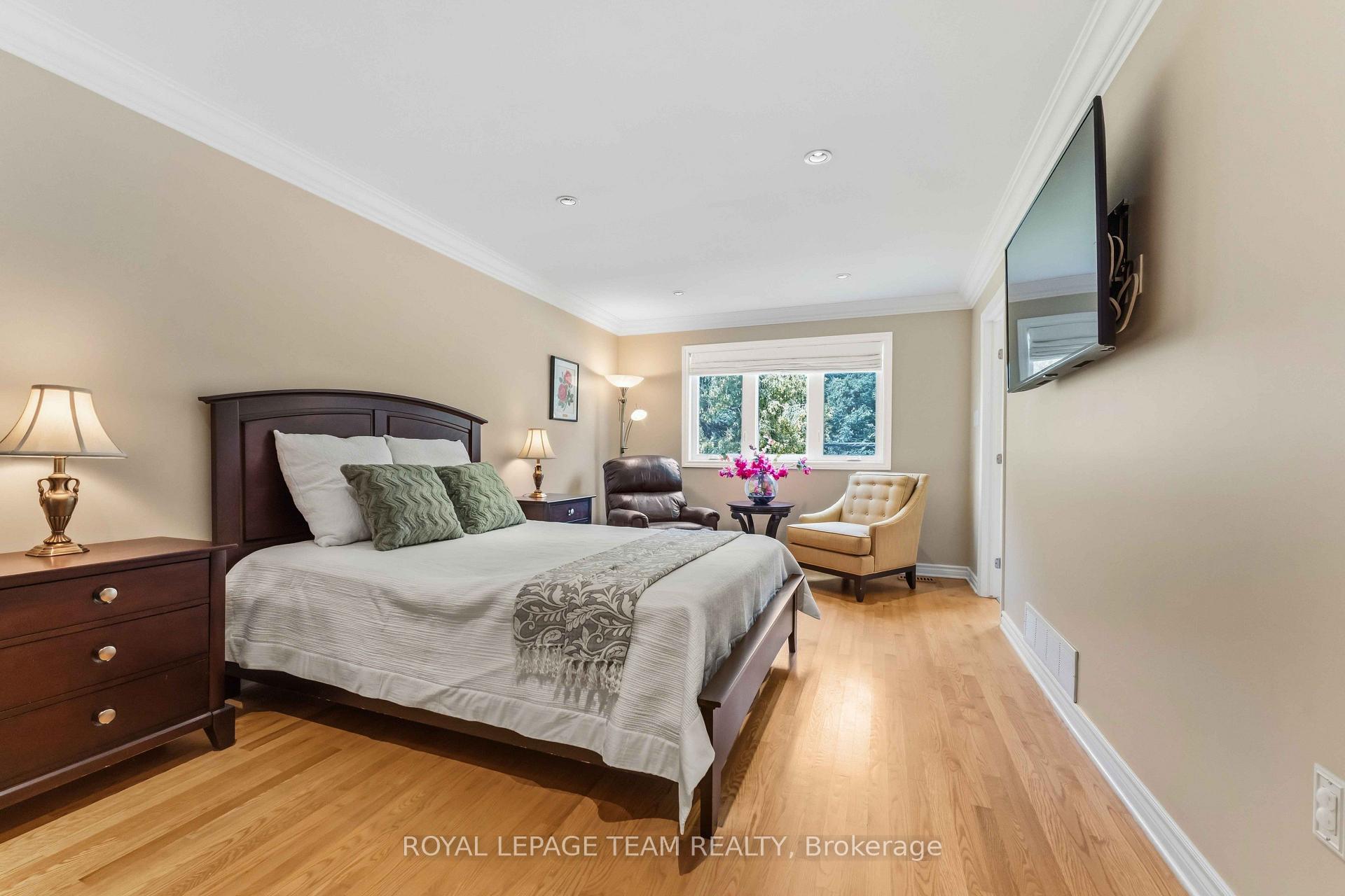 Photo 19 of 115 Mountbatten Avenue, Ottawa, Applewood Acres — HOMEH