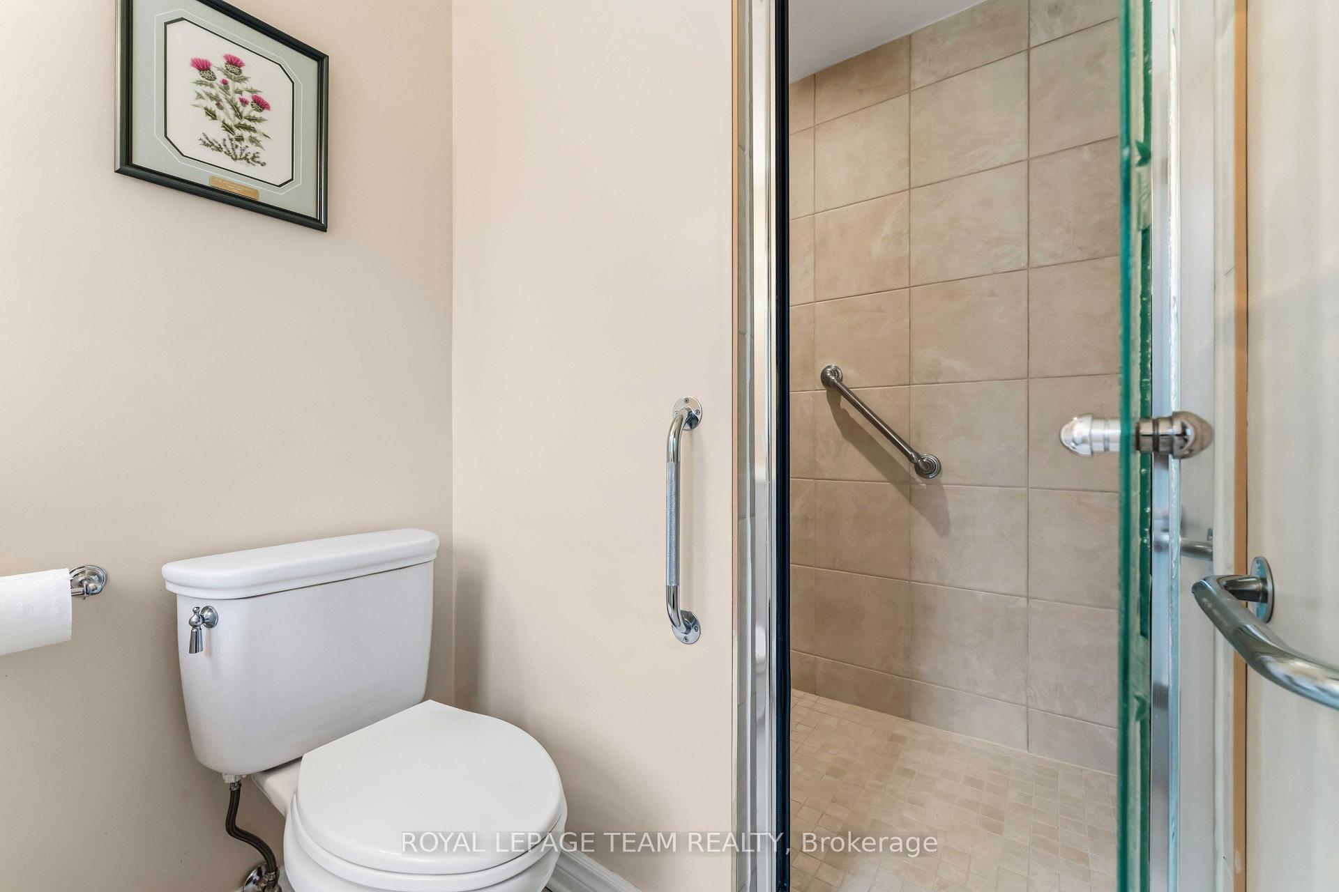 Photo 23 of 115 Mountbatten Avenue, Ottawa, Applewood Acres — HOMEH