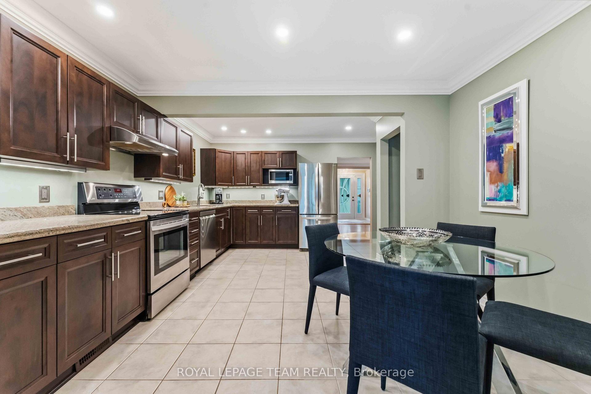 Photo 25 of 115 Mountbatten Avenue, Ottawa, Applewood Acres — HOMEH