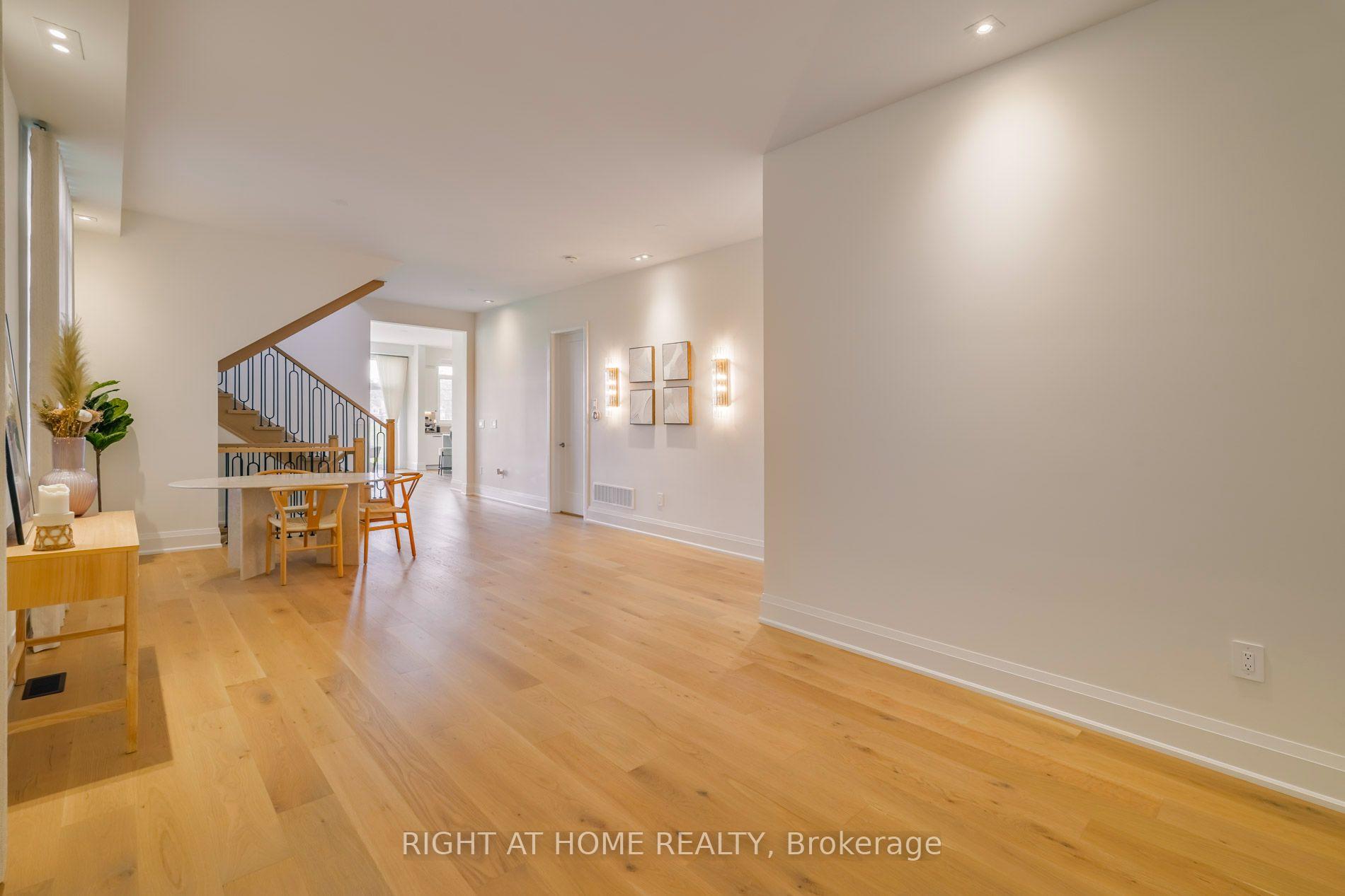 Photo 15 of 26 Misted Breeze Street, Brampton, Bram West — HOMEH