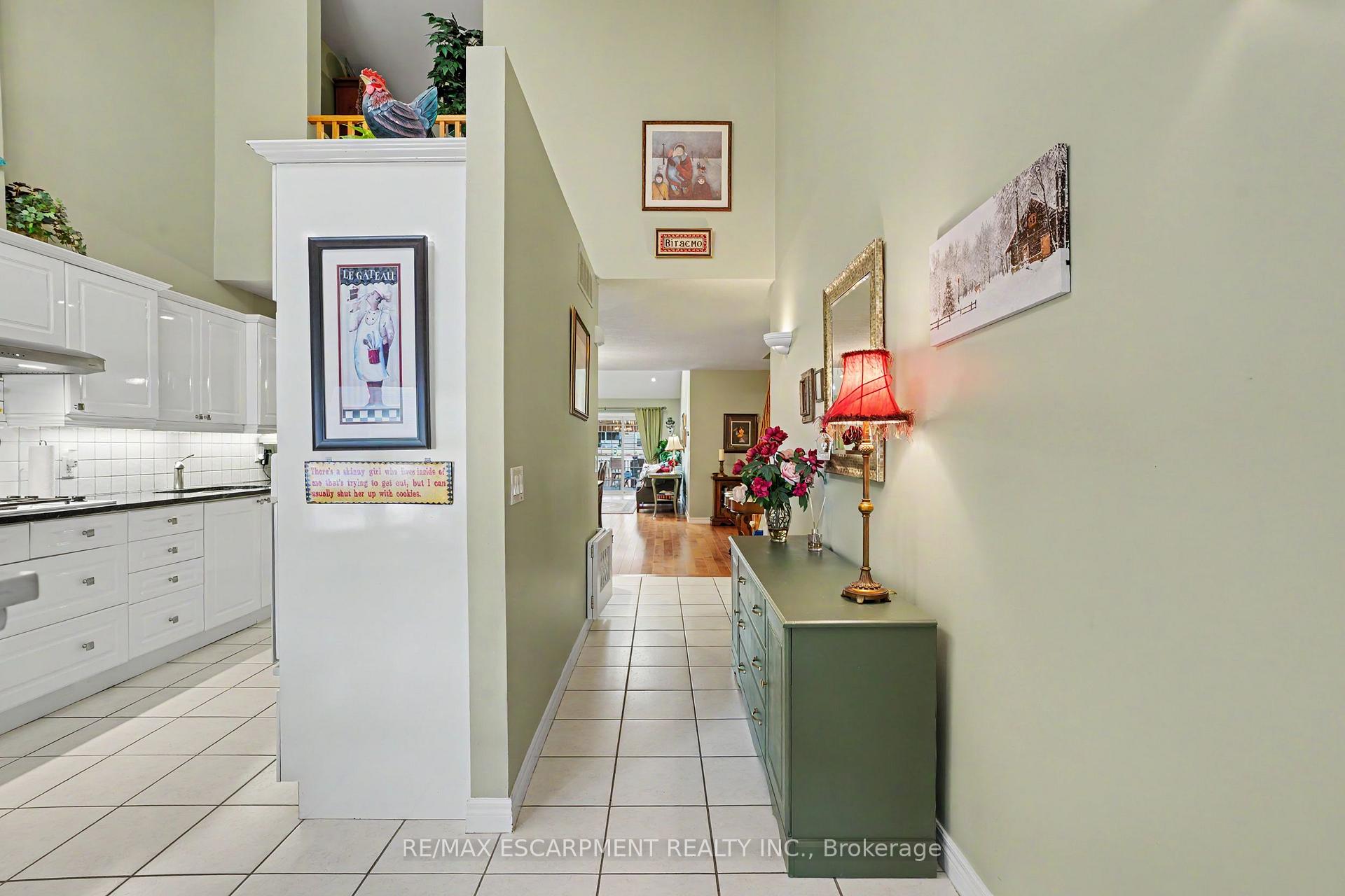 Photo 5 of Unit 6, 1275 Stephenson Drive, Burlington, Brant — HOMEH