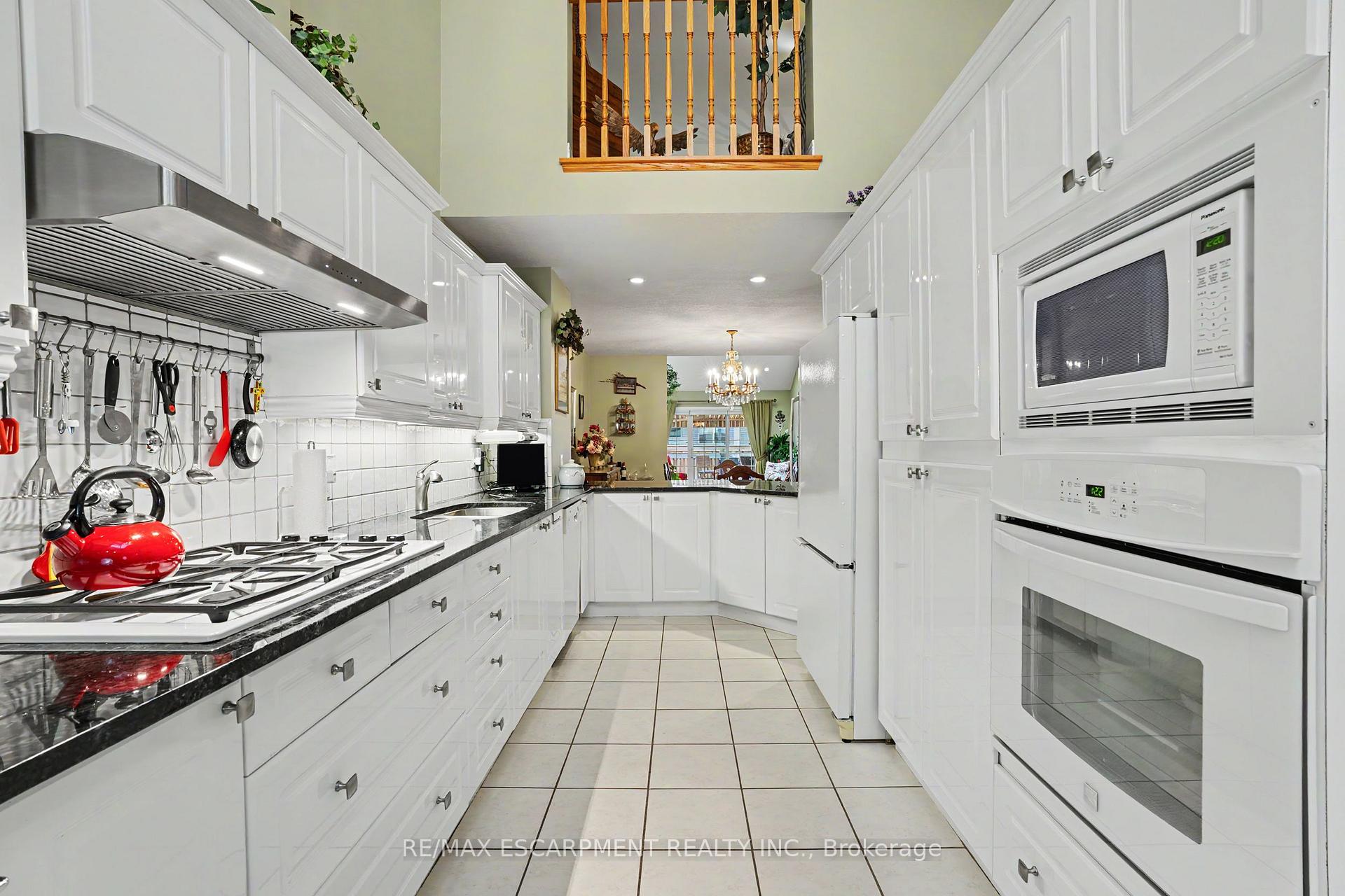 Photo 6 of Unit 6, 1275 Stephenson Drive, Burlington, Brant — HOMEH