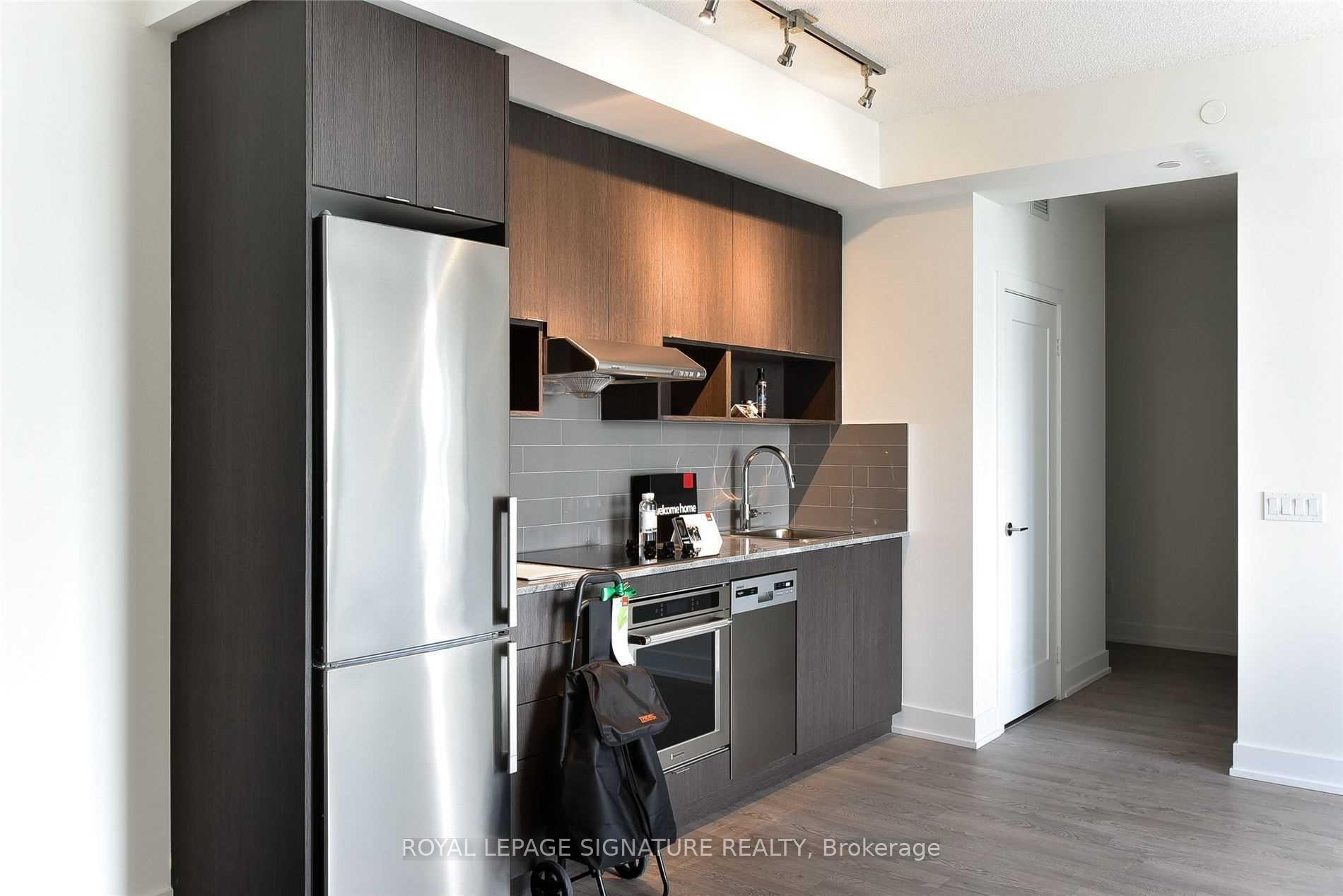 Photo 11 of Unit 3906, 7 Mabelle Avenue, Etobicoke, Islington-City Centre West — HOMEH