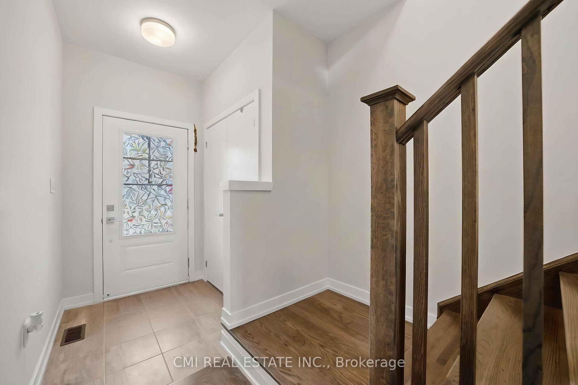 Photo 5 of 64 Folcroft Street, Brampton, Credit Valley — HOMEH