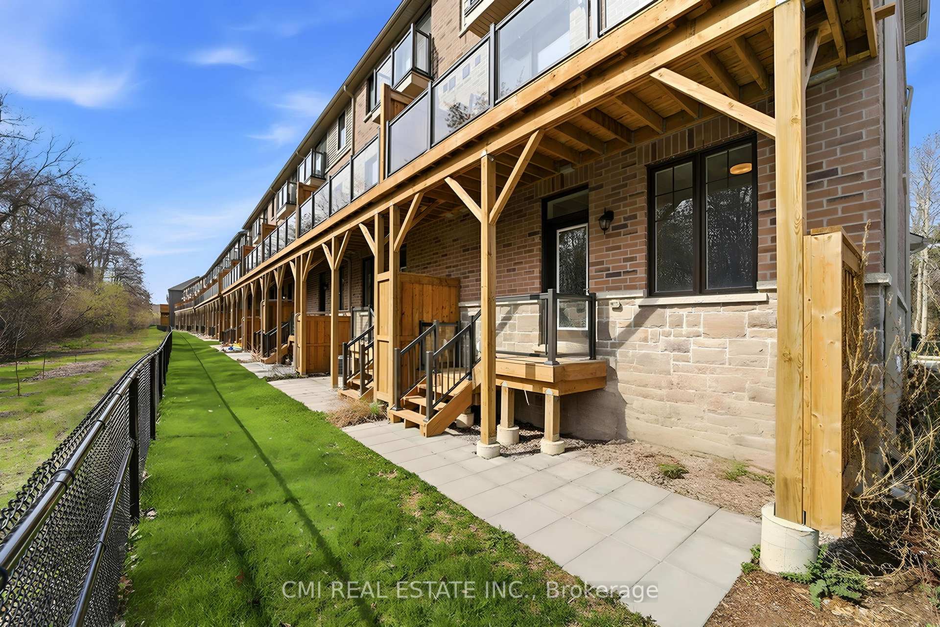 Photo 39 of 64 Folcroft Street, Brampton, Credit Valley — HOMEH