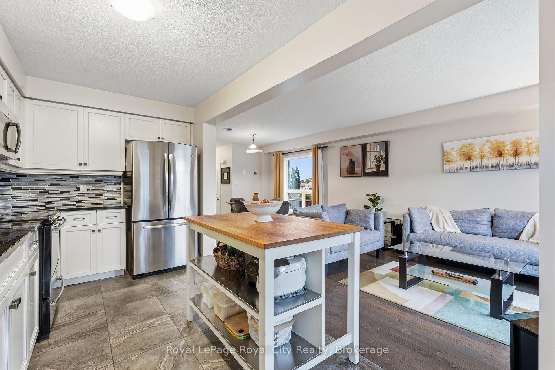 Photo 16 of 8 Jeffrey Drive, Guelph, Grange Road — HOMEH
