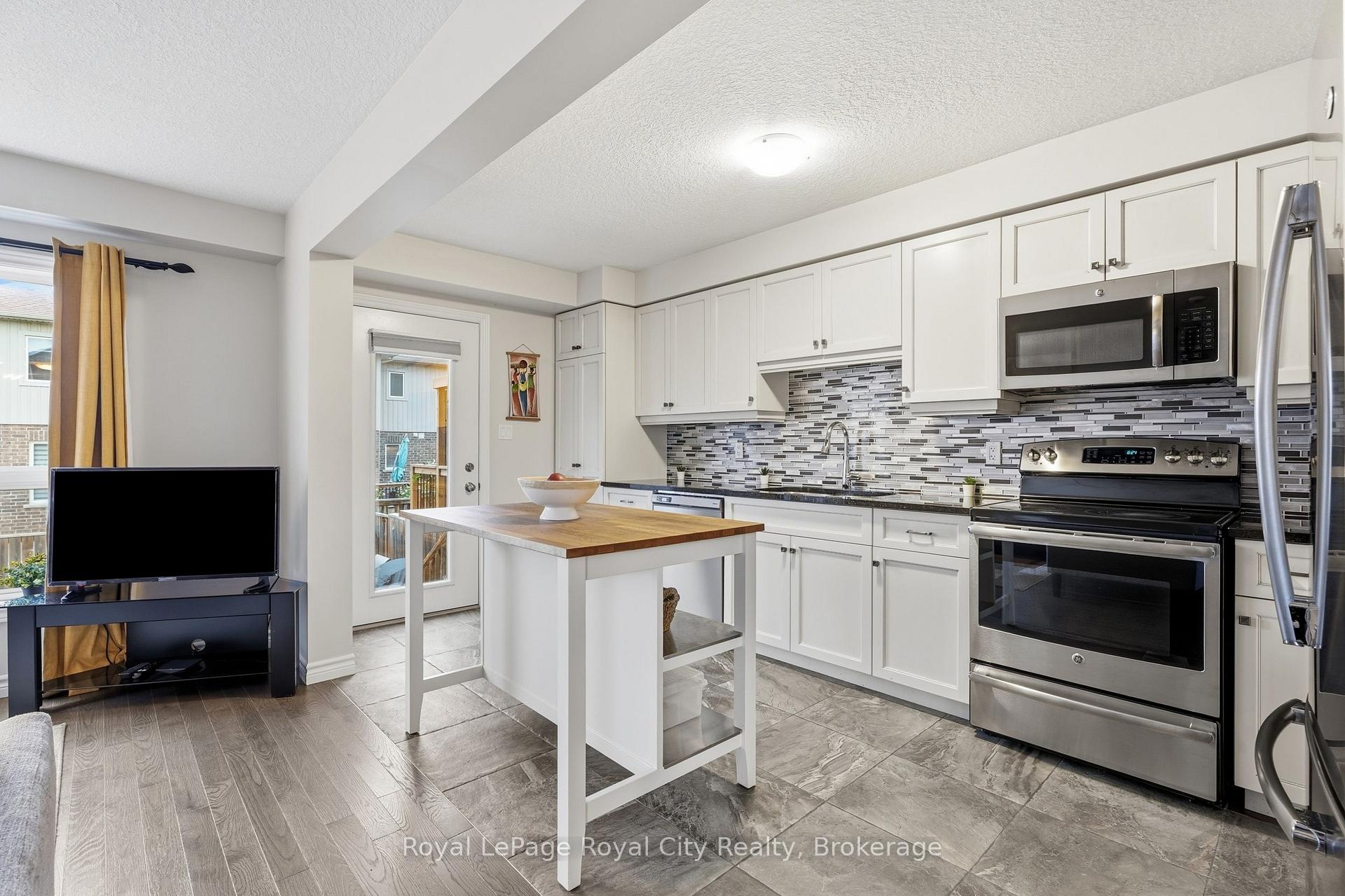 Photo 17 of 8 Jeffrey Drive, Guelph, Grange Road — HOMEH