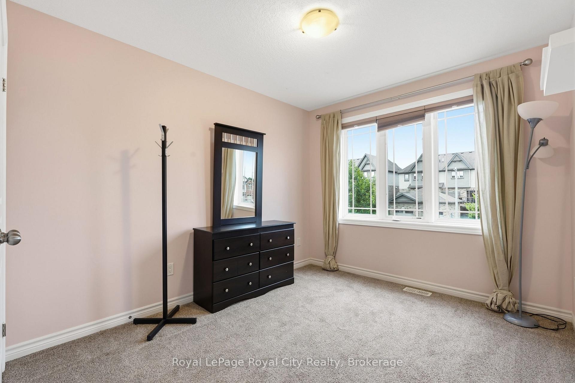 Photo 29 of 8 Jeffrey Drive, Guelph, Grange Road — HOMEH