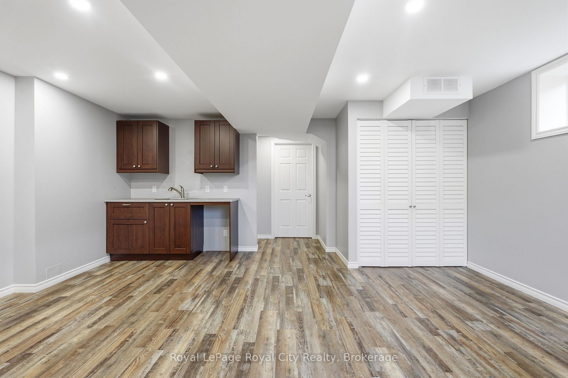 Photo 37 of 8 Jeffrey Drive, Guelph, Grange Road — HOMEH