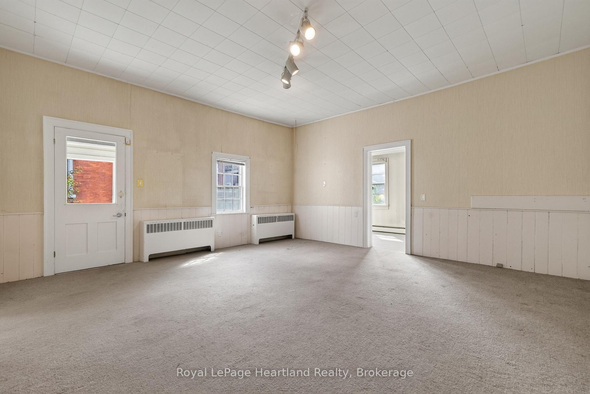 Photo 13 of 18 Nelson Street E, Goderich, Goderich (Town) — HOMEH