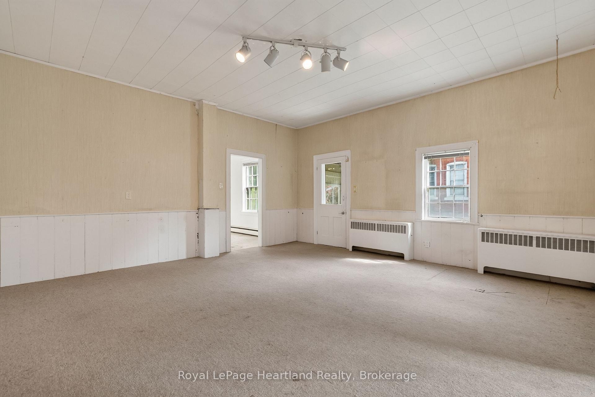 Photo 14 of 18 Nelson Street E, Goderich, Goderich (Town) — HOMEH