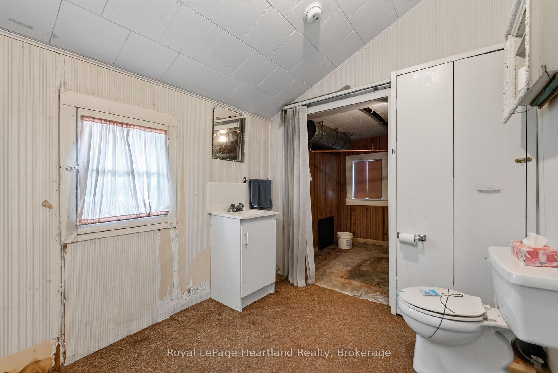 Photo 18 of 18 Nelson Street E, Goderich, Goderich (Town) — HOMEH
