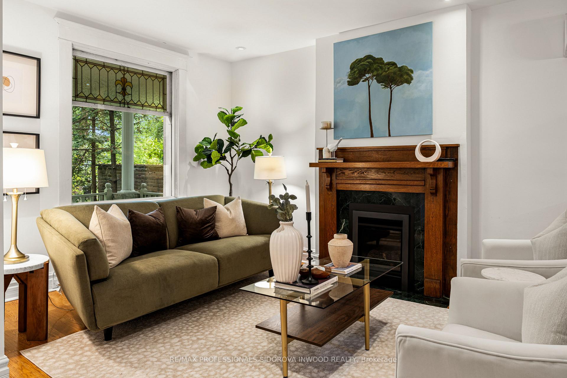 Photo 3 of 162 Oakmount Road, Toronto, High Park North — HOMEH