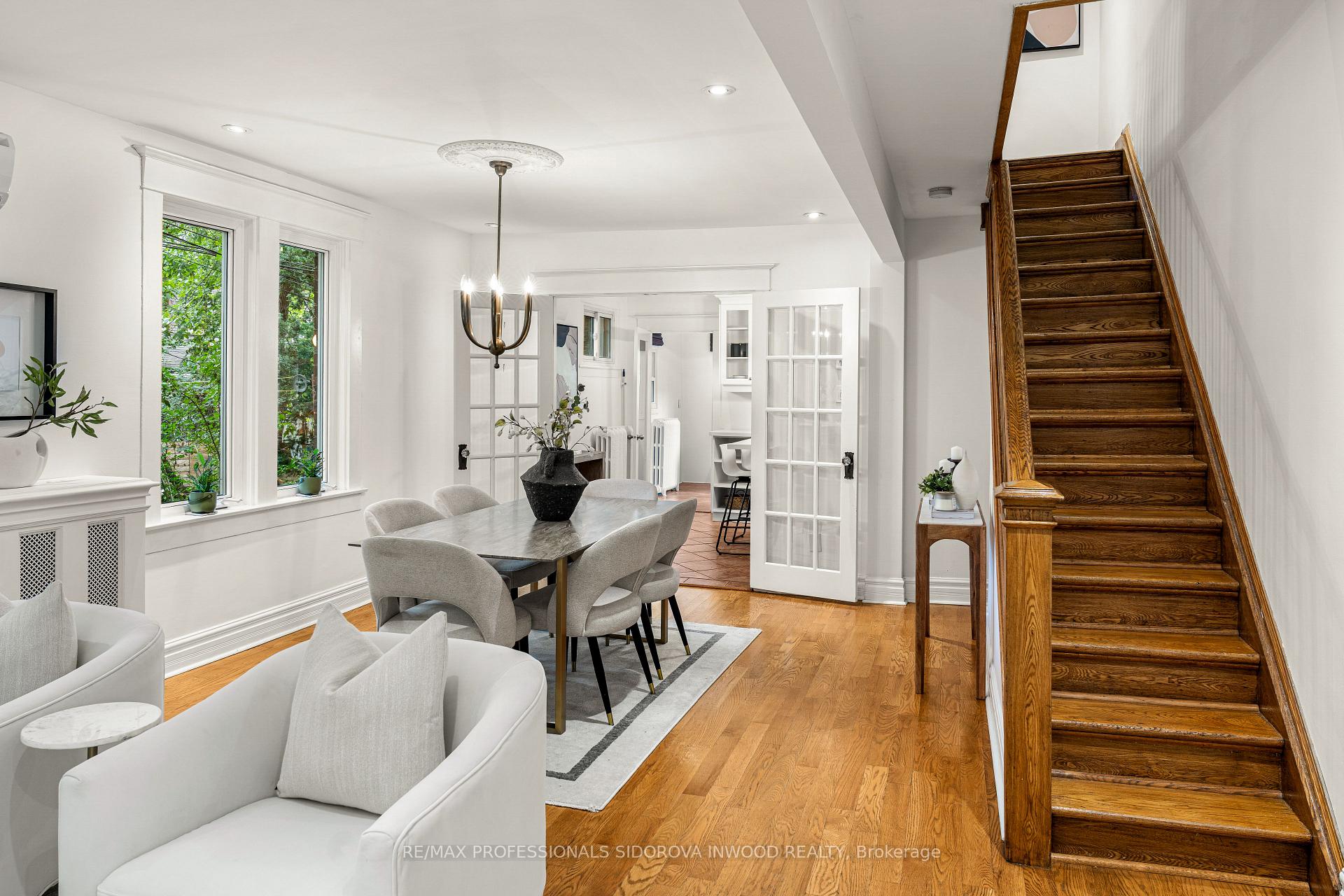 Photo 4 of 162 Oakmount Road, Toronto, High Park North — HOMEH