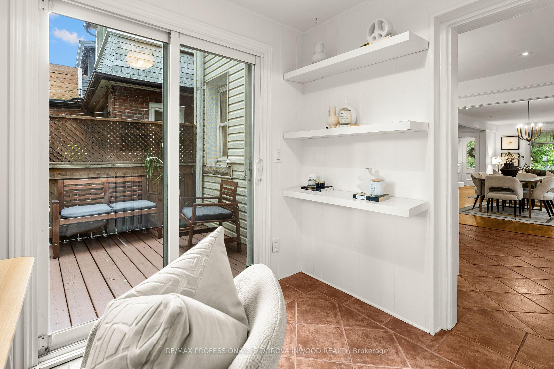 Photo 10 of 162 Oakmount Road, Toronto, High Park North — HOMEH