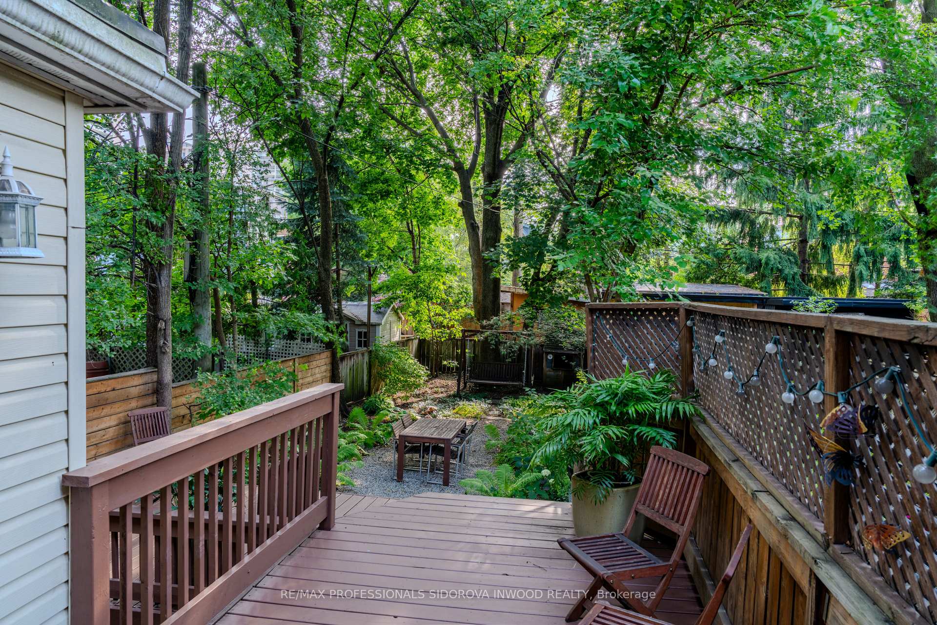 Photo 25 of 162 Oakmount Road, Toronto, High Park North — HOMEH