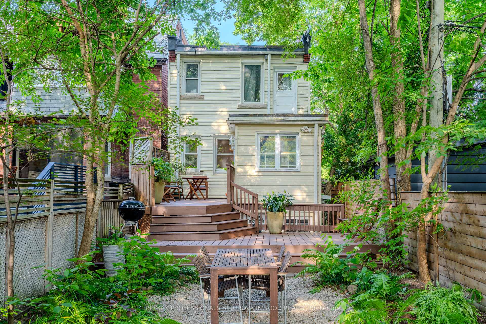 Photo 27 of 162 Oakmount Road, Toronto, High Park North — HOMEH