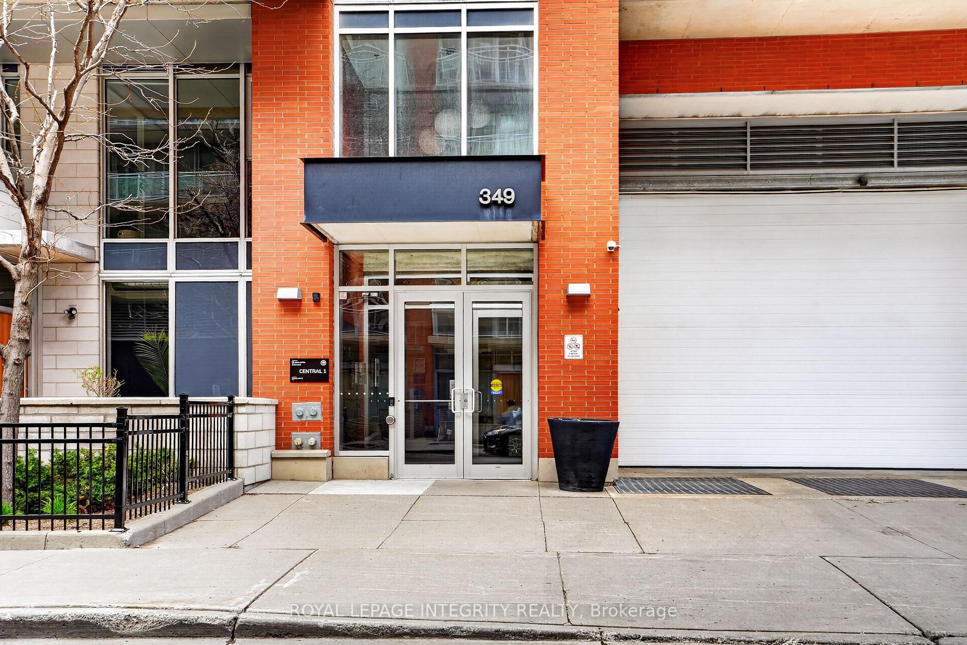 Photo 3 of Unit 216, 349 Mcleod Street, Ottawa, Ottawa Centre — HOMEH